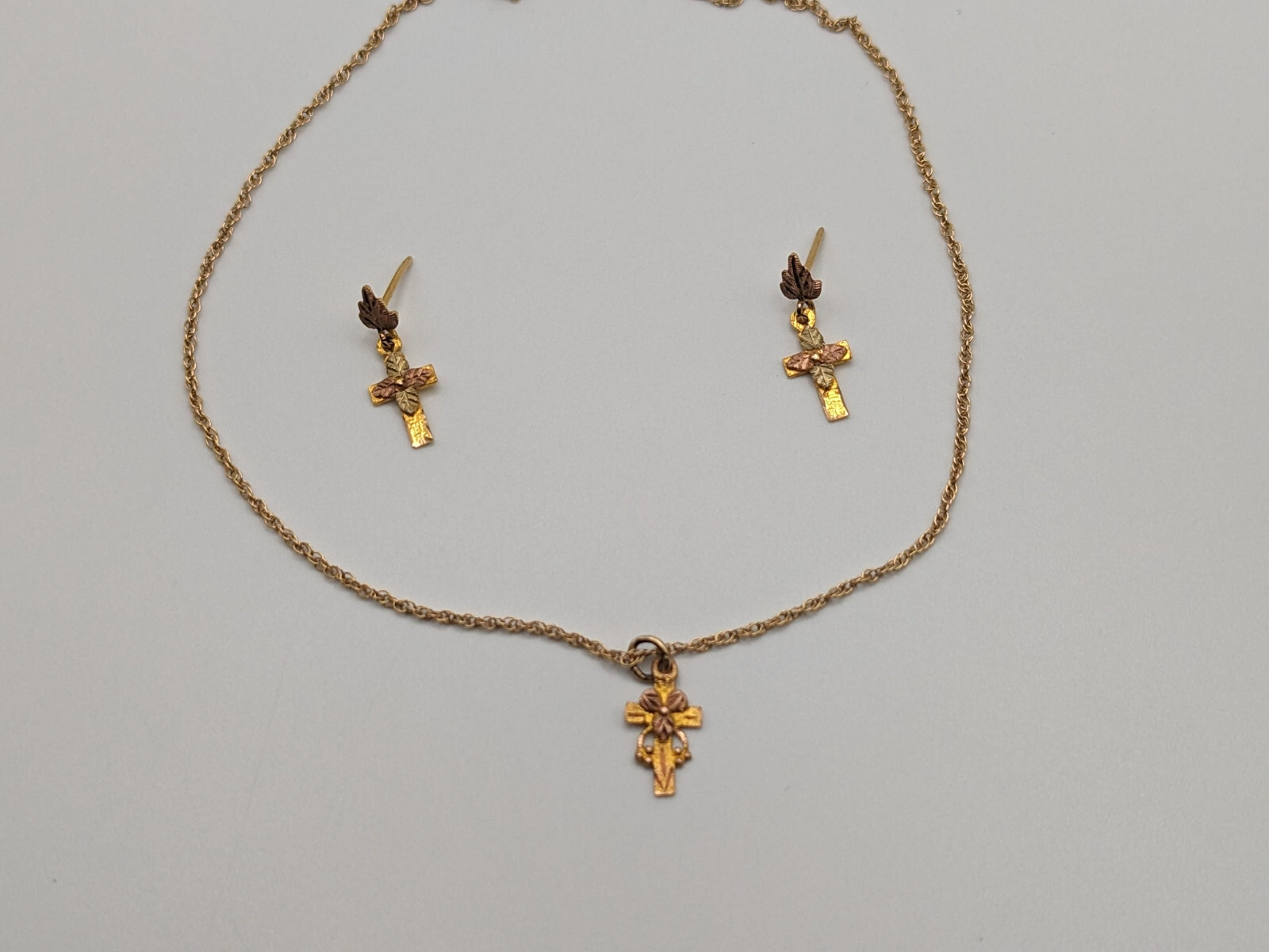 10k 12k Black Hills Gold Pendant w 14k GF Chain BHG Leaf & Vine Cross Pendant