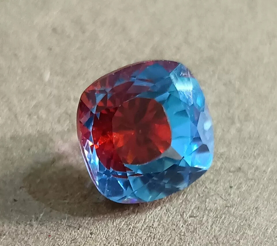 PITAMBARI Sapphire Bi-Color 9.10 Ct NATURAL Certified Cushion Cut Loose GEMSTONE