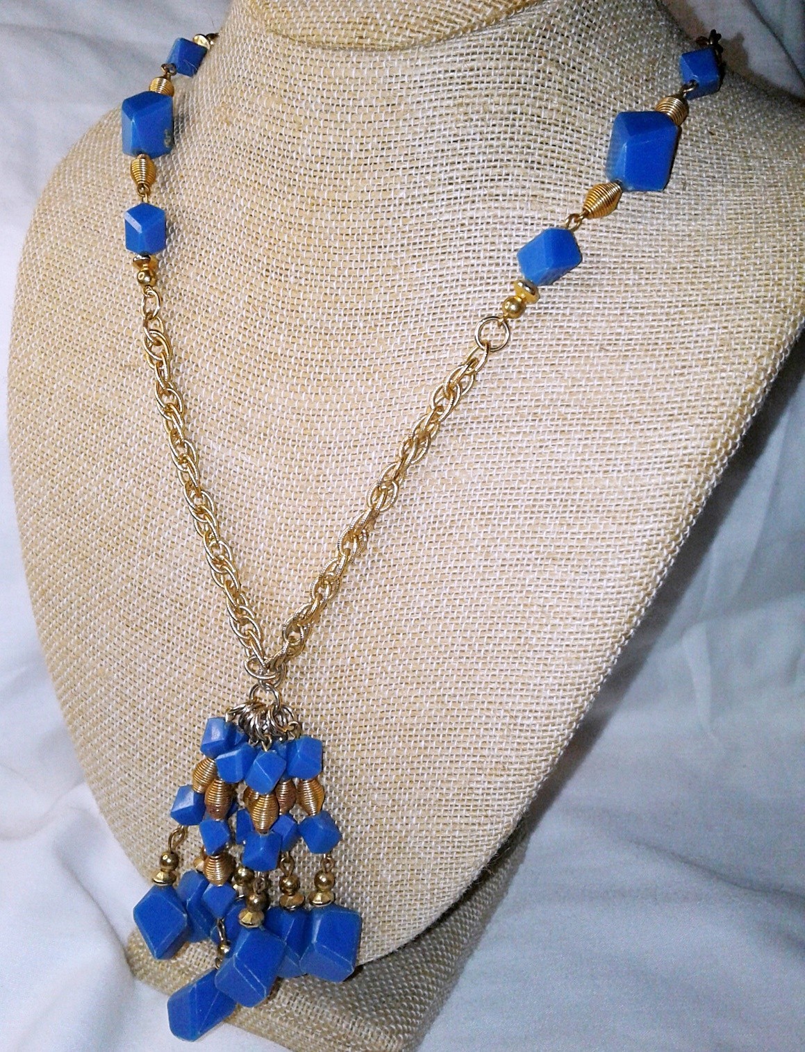 Vintage 1960’s Faceted Blue Lucite Tassel Necklace Gold Plated Flapper Sautoir
