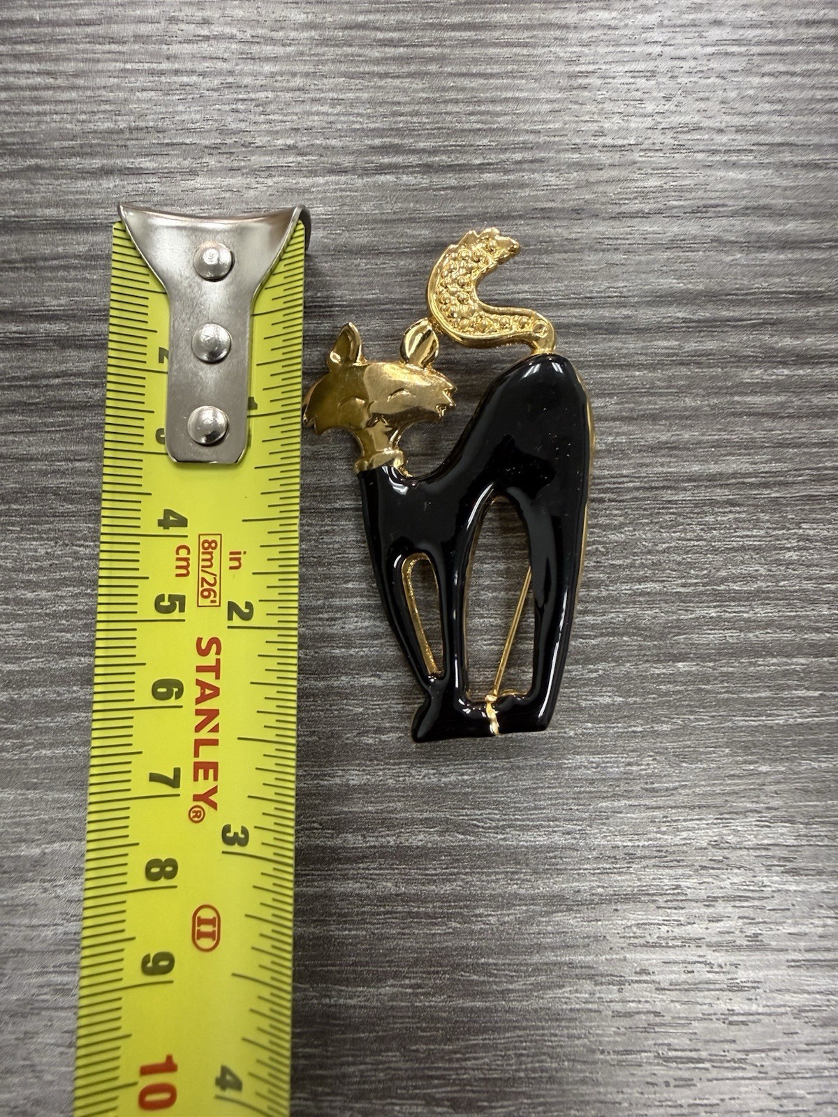 Black Gold Tone Enamel Cat Brooch Pin, Animals & Insects Theme, No Stone, 2 in