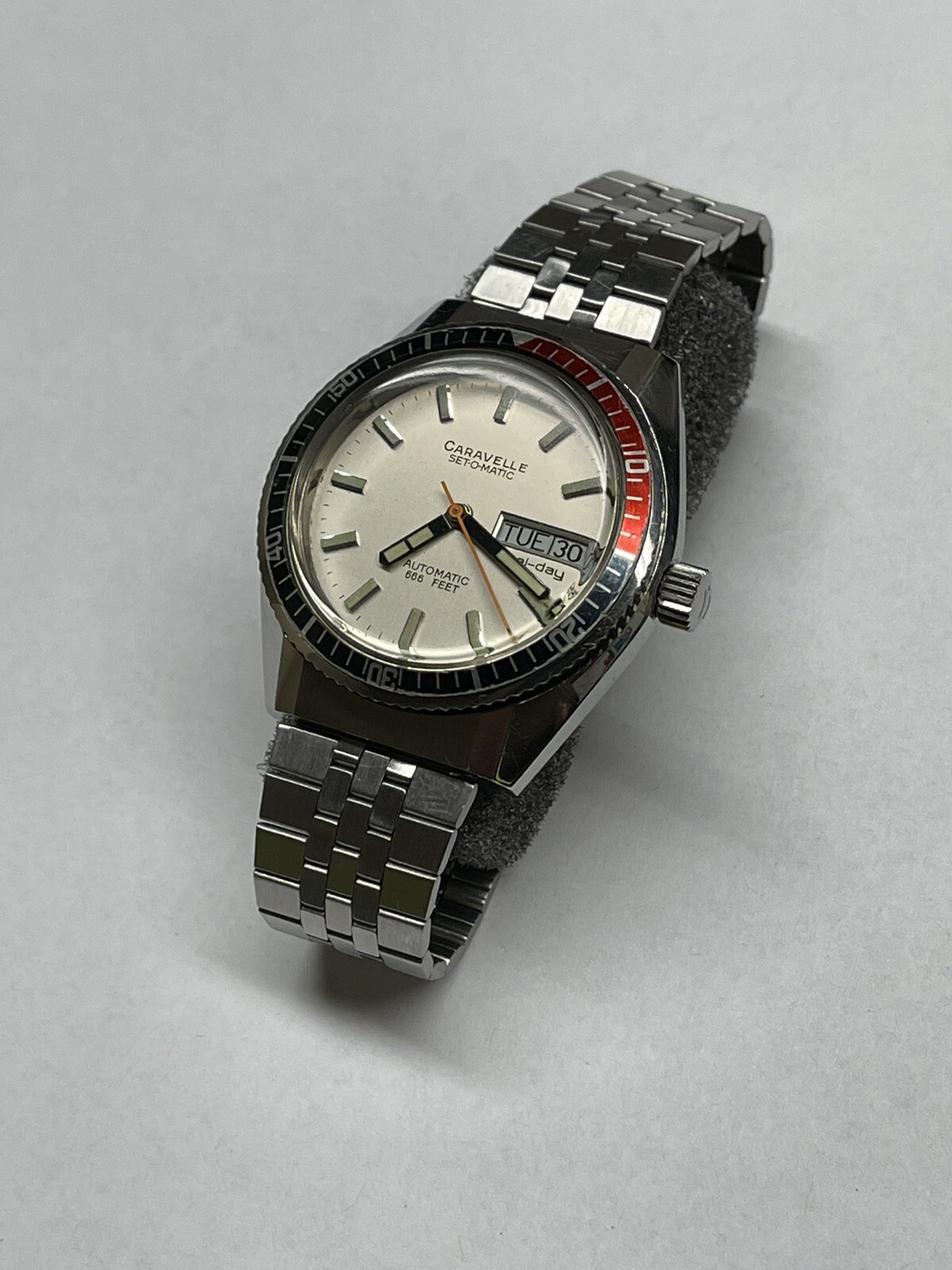 Caravelle Vintage Set O Matic 666 Feet Diver Pepsi Bezel Devil Diver 1979