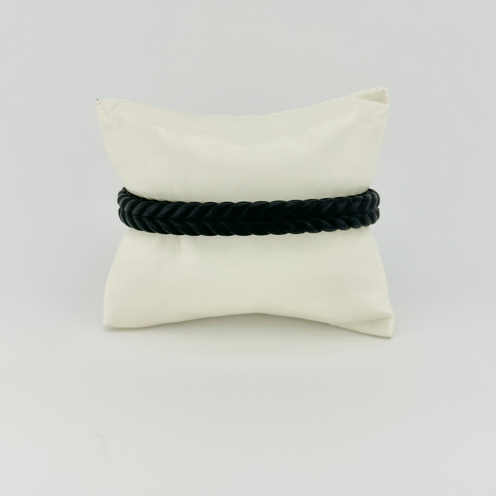 David Yurman Chevron Bracelet in Black Rubber w/ Pavé Black Diamonds – Large