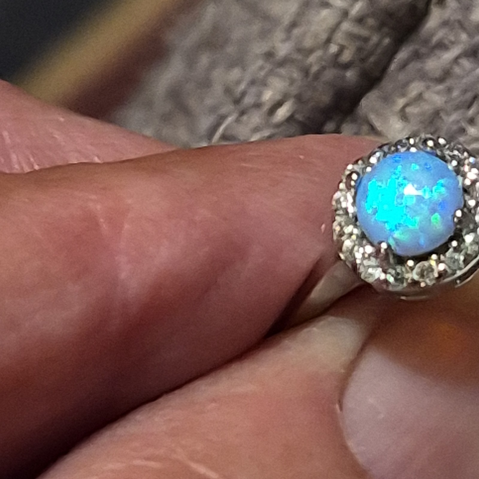 925 Stamped Sterling Silver Blue Round Opal W Halo CZ Cocktail Ring Size 7