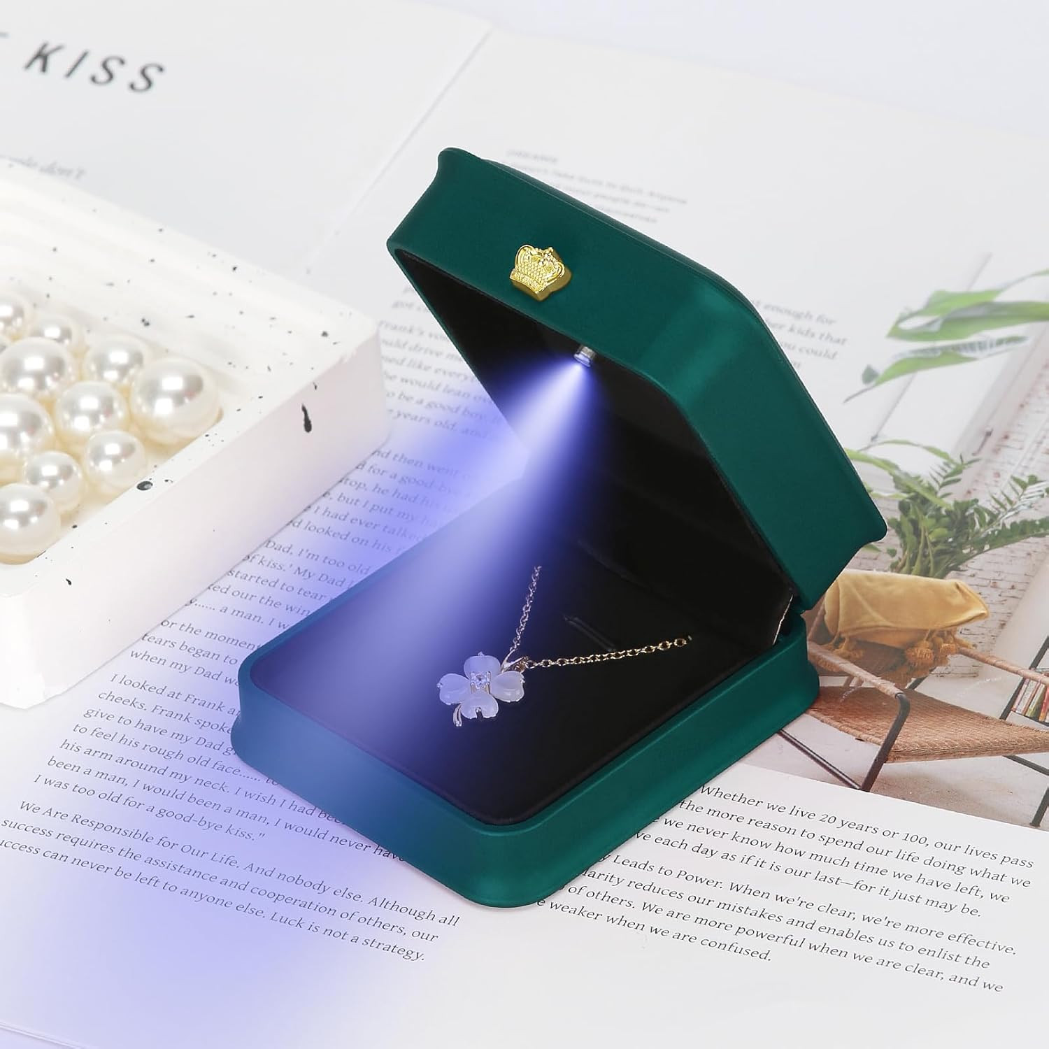 Necklace Pendant Gift Box with LED Light, Premium PU Leather Jewellry Storage