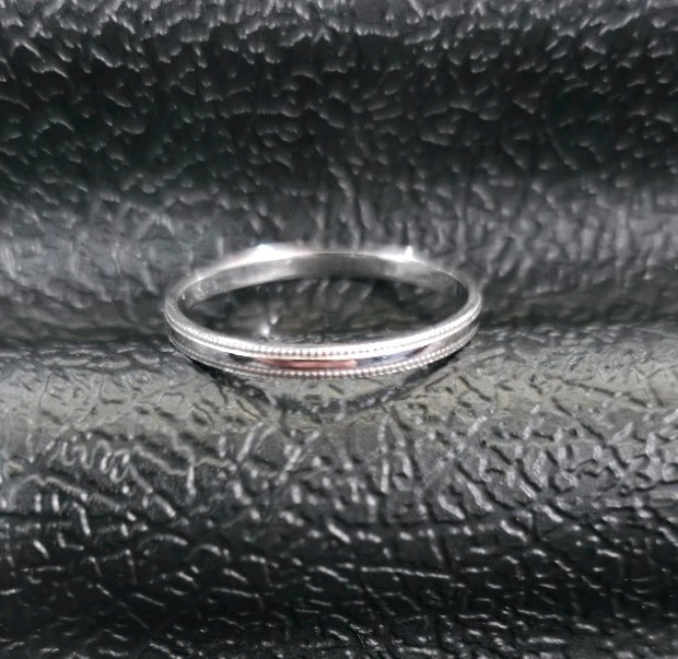 10K White Gold Milgrain Edge Wedding/Anniversary Band Ring Women Size 8 2mm