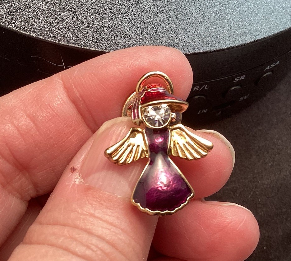 Gold Tone RED HAT SOCIETY Purple ANGEL With Halo Lapel Tack Pin