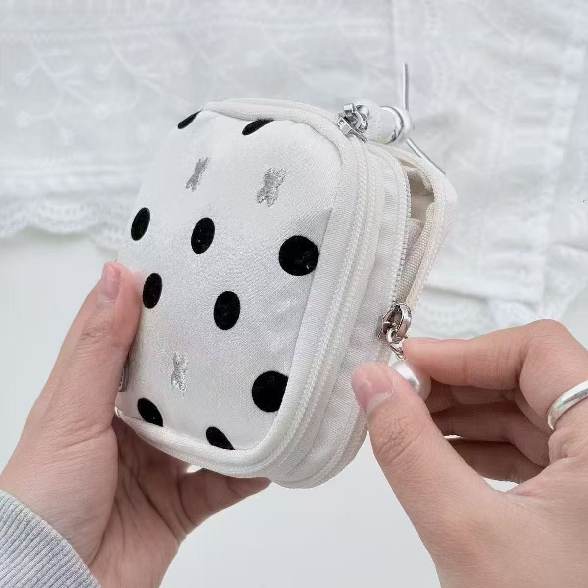 PolkaDot Toast Shaped StoragepouchMulti-Purpose Portable Jewelry Coin &Card Purs
