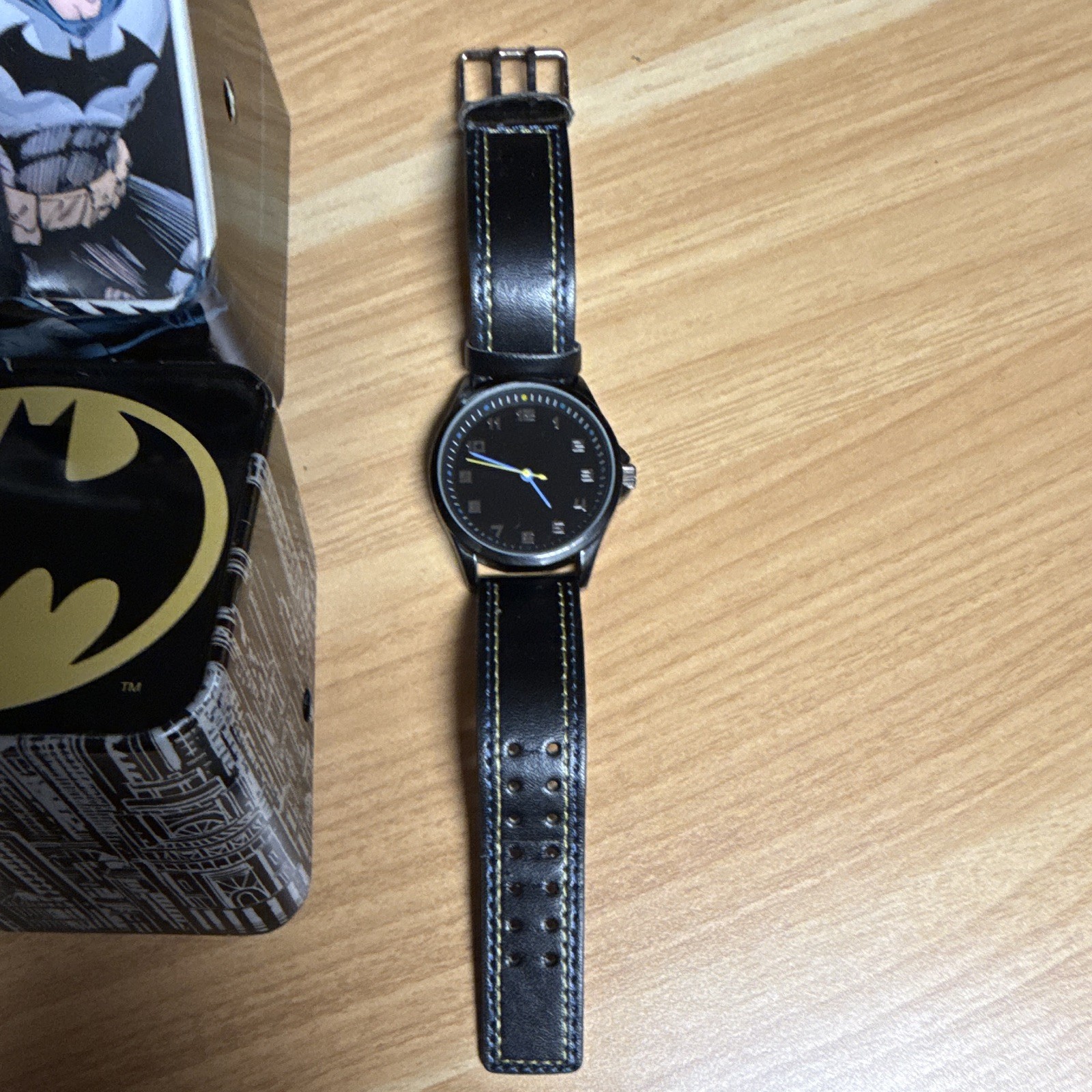 DC Comics Batman Analog Wristwatch Black Dial Leather Strap Tin Boy’s Children’s