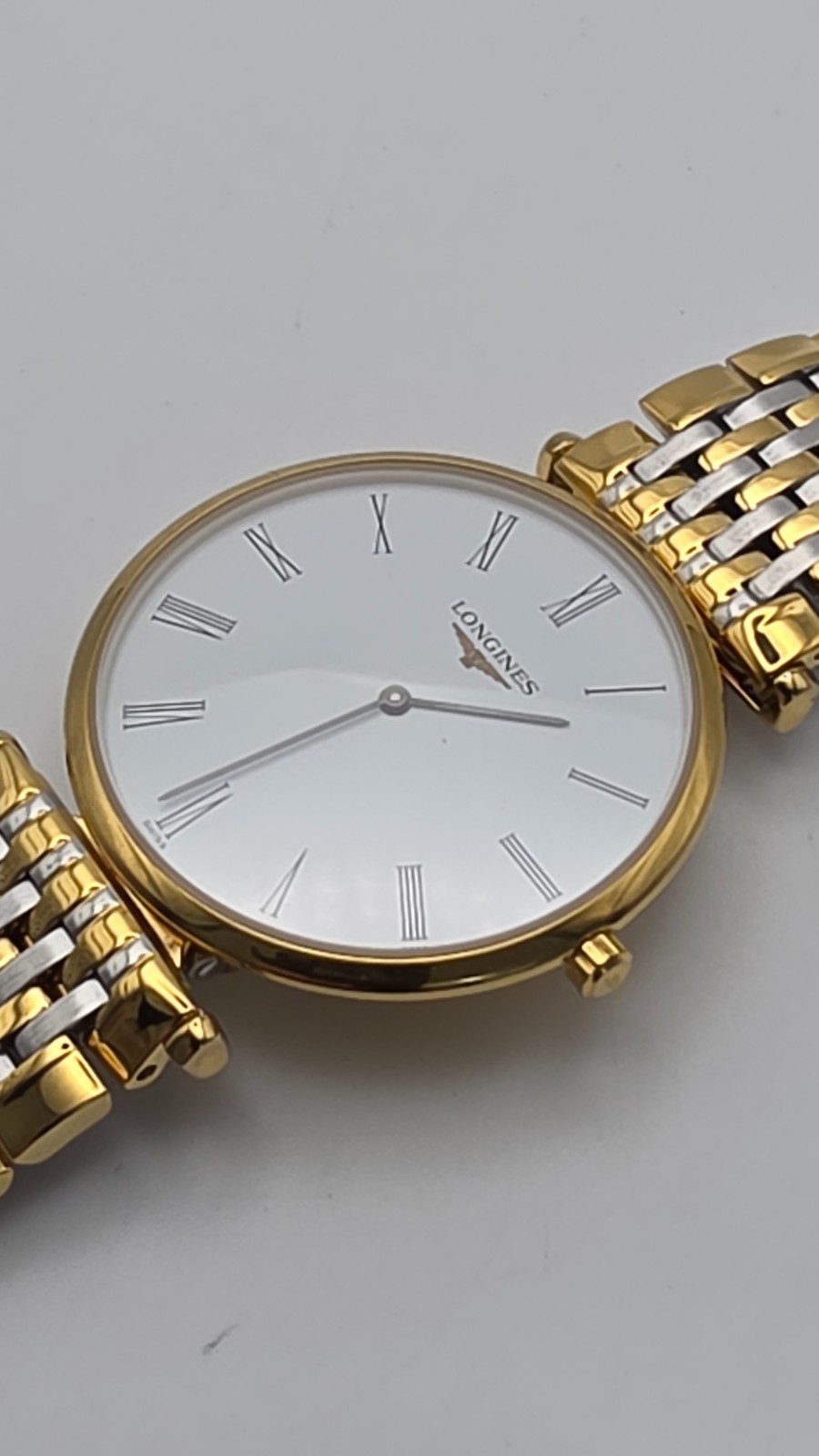 Longines La Grande Classique de Longines Gents Slim Watch in Longines Box.