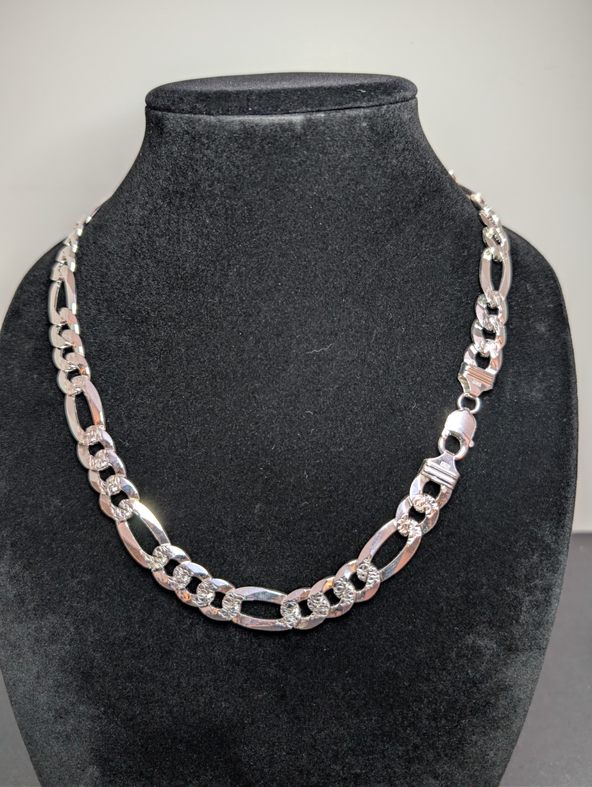 Solid 925 Sterling Silver 22″ 13mm Reversible Diamond Cut Figaro Necklace