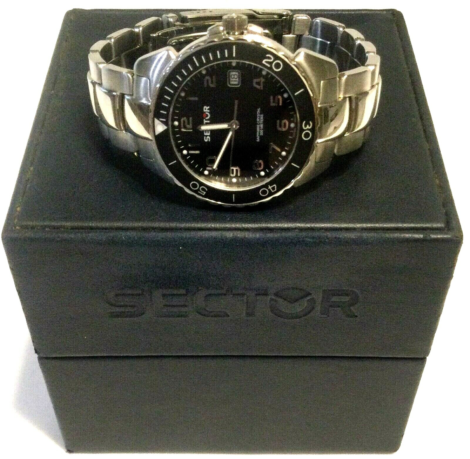 SECTOR NO LIMITS 450 SWISS MADE DIVER WATCH Black Dial Silver Markers Stainless