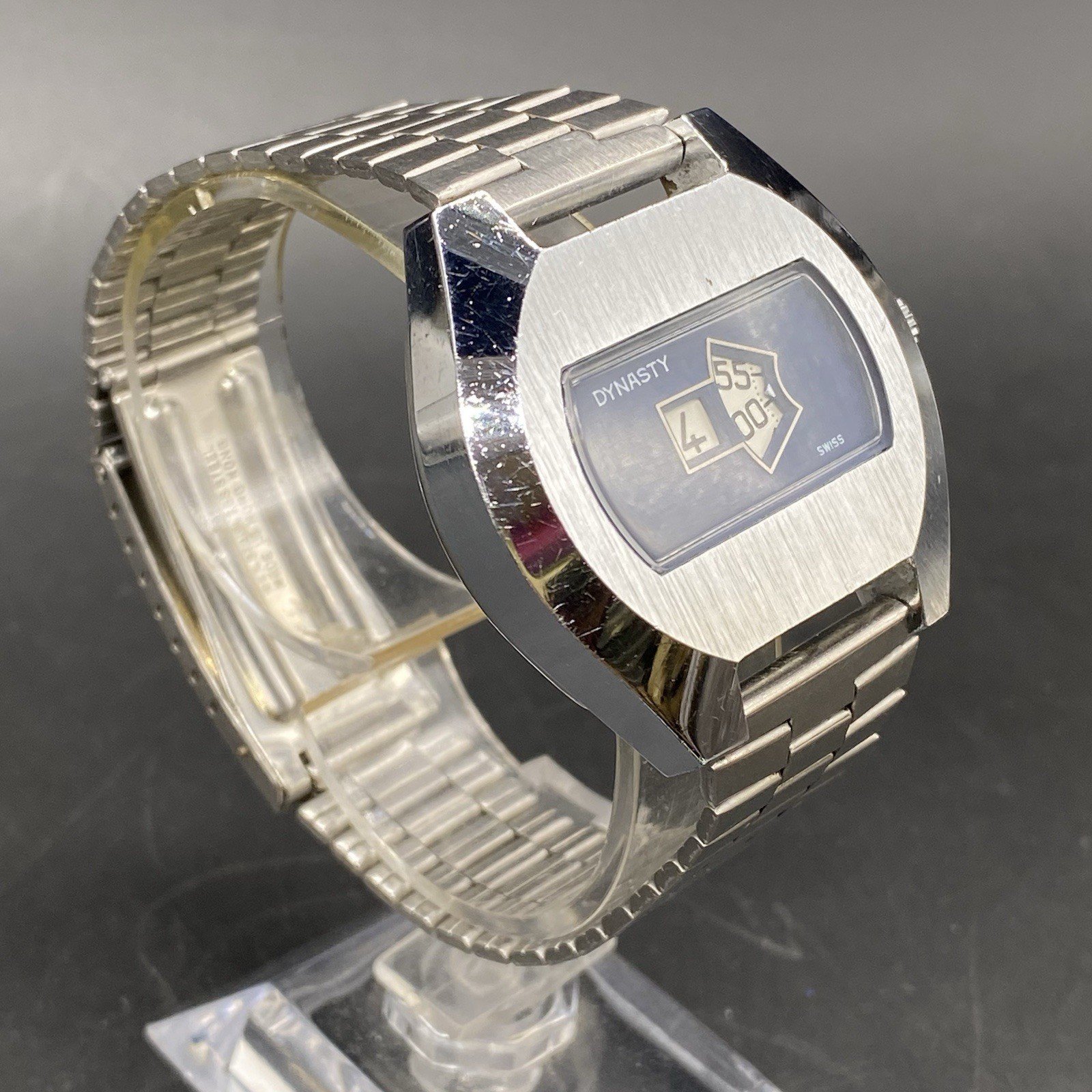 Vintage Dynasty Endura Jump Hour One Jewel Swiss Amida A 420 Watch Mechanical