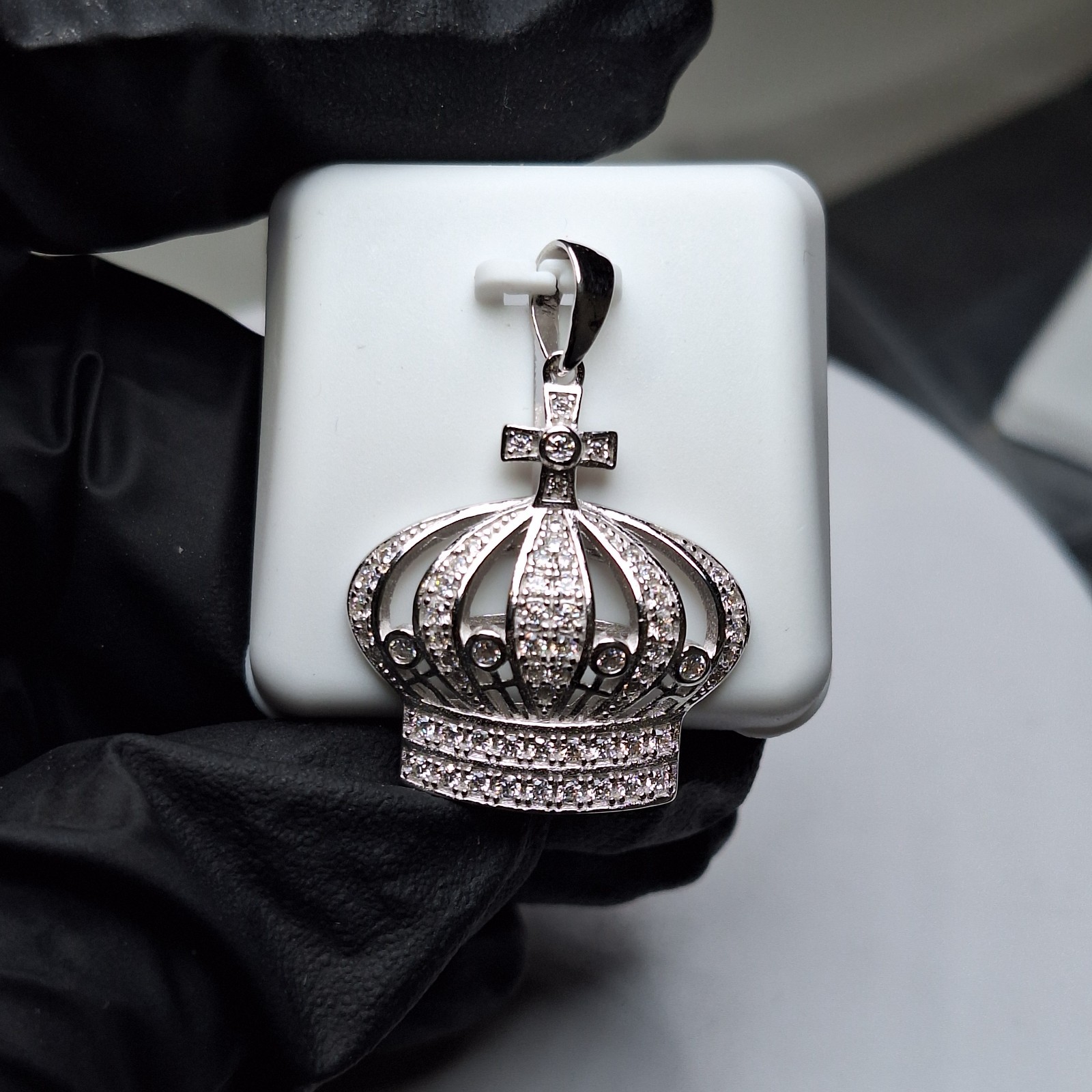 Hip Hop – Iced- Out King Crown Moisssanite Pendant 925 Sterling Silver