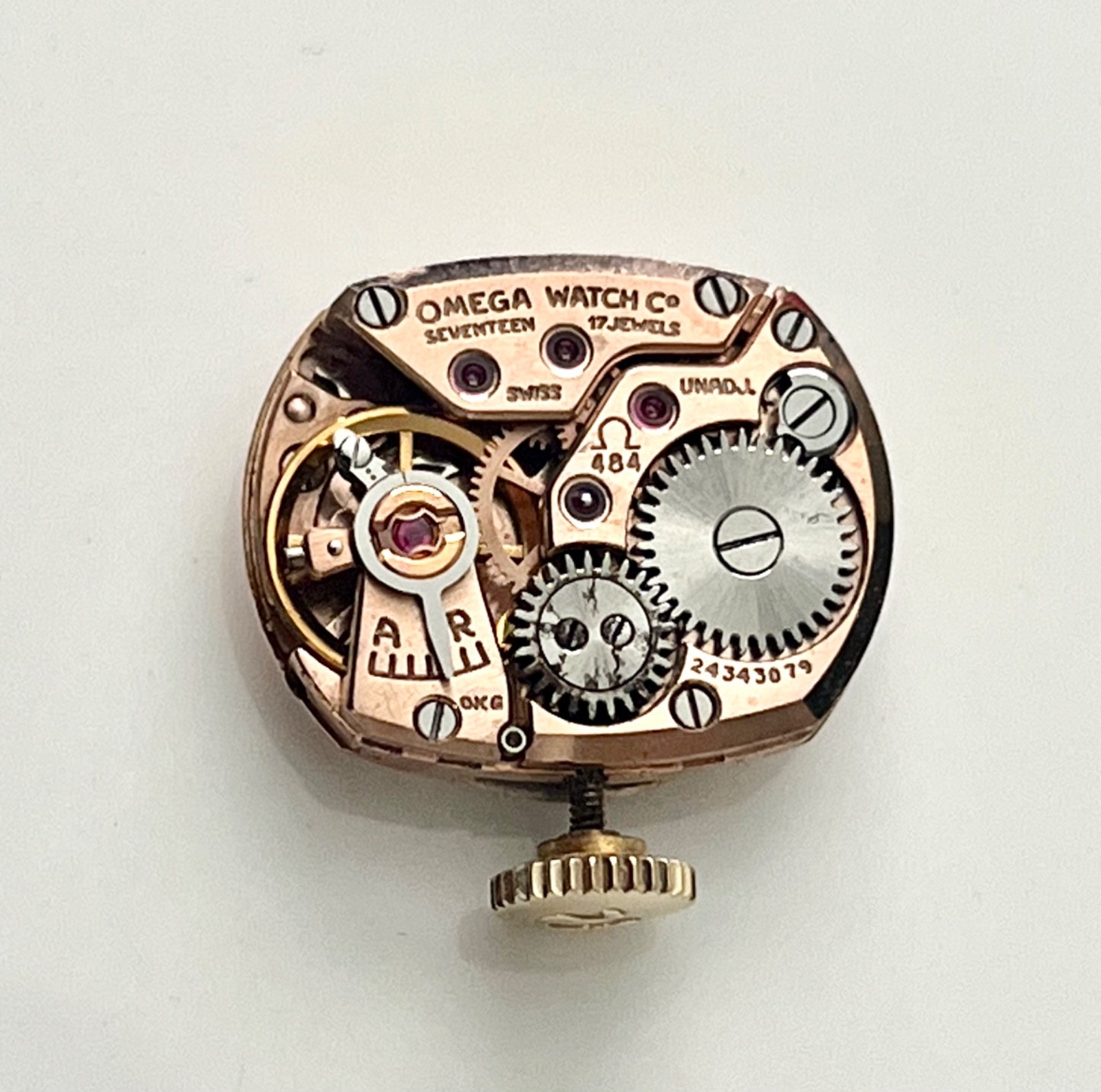 Vintage Swiss OMEGA Cal. 484 Watch Movement with Dial Runs Great