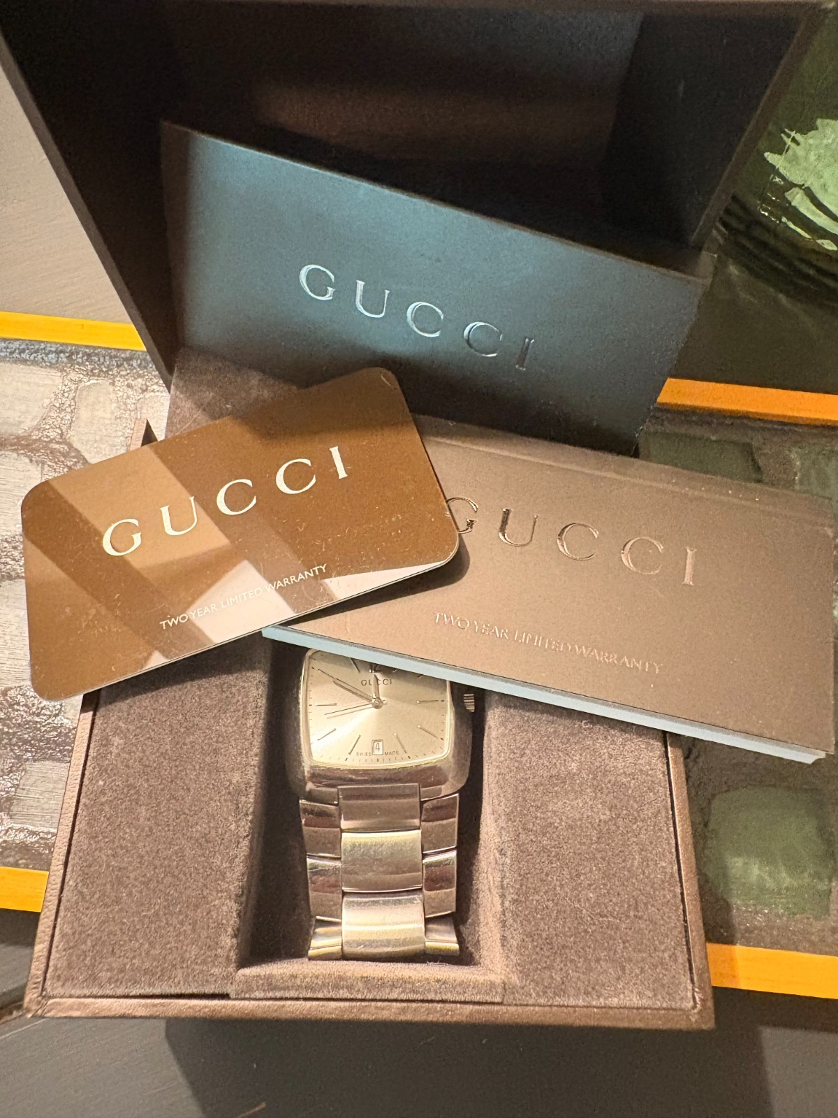 Mens Gucci timepiece 8500m