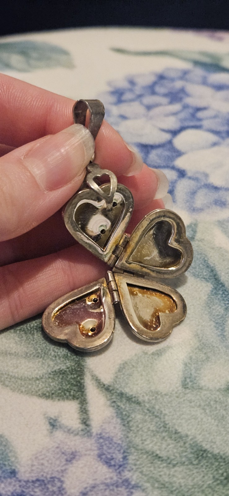 Folding Heart Locket. Silver Tone 🩶