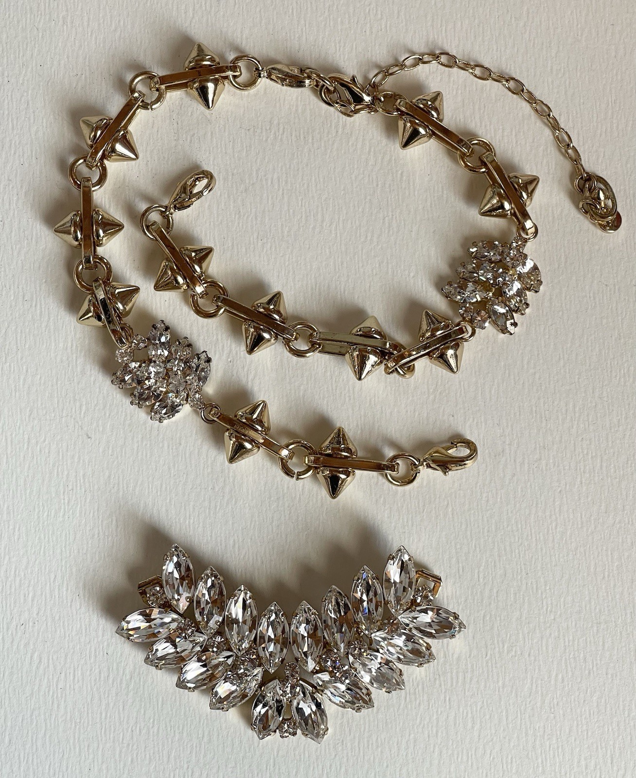 Cabi Convertible Rhinestone Necklace Brooch Bracelets Laurel Wreath Goldtone 16”