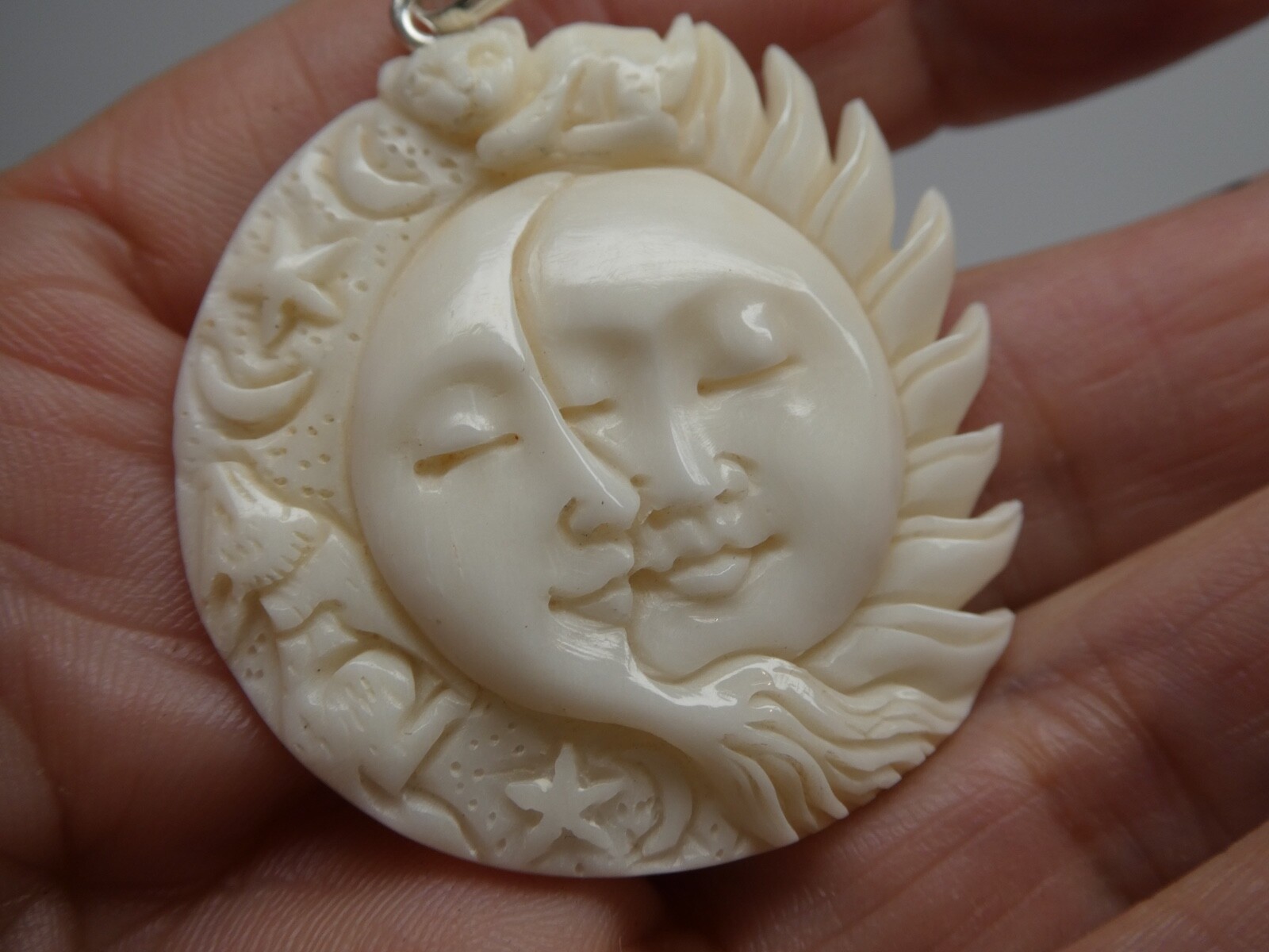 Moon Sun Stars Wolf Cat Lucky Totem Water Buffalo Bone 35mm Round Pendant Amulet