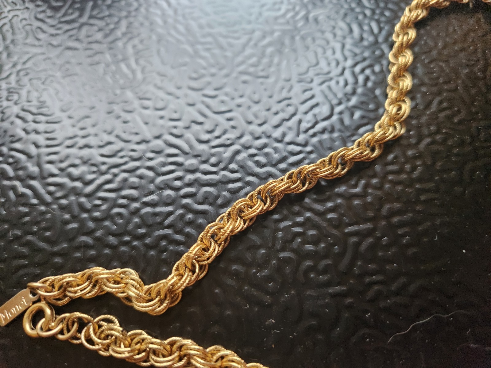 monet necklace vintage approx 24 inch, gold plated