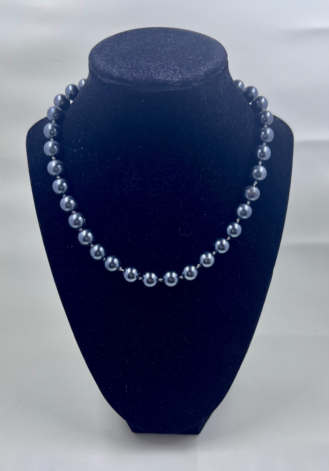 Carolee Faux Tahitian Pearl Choker Necklace – Charcoal Gray, Silver Toggle Clasp