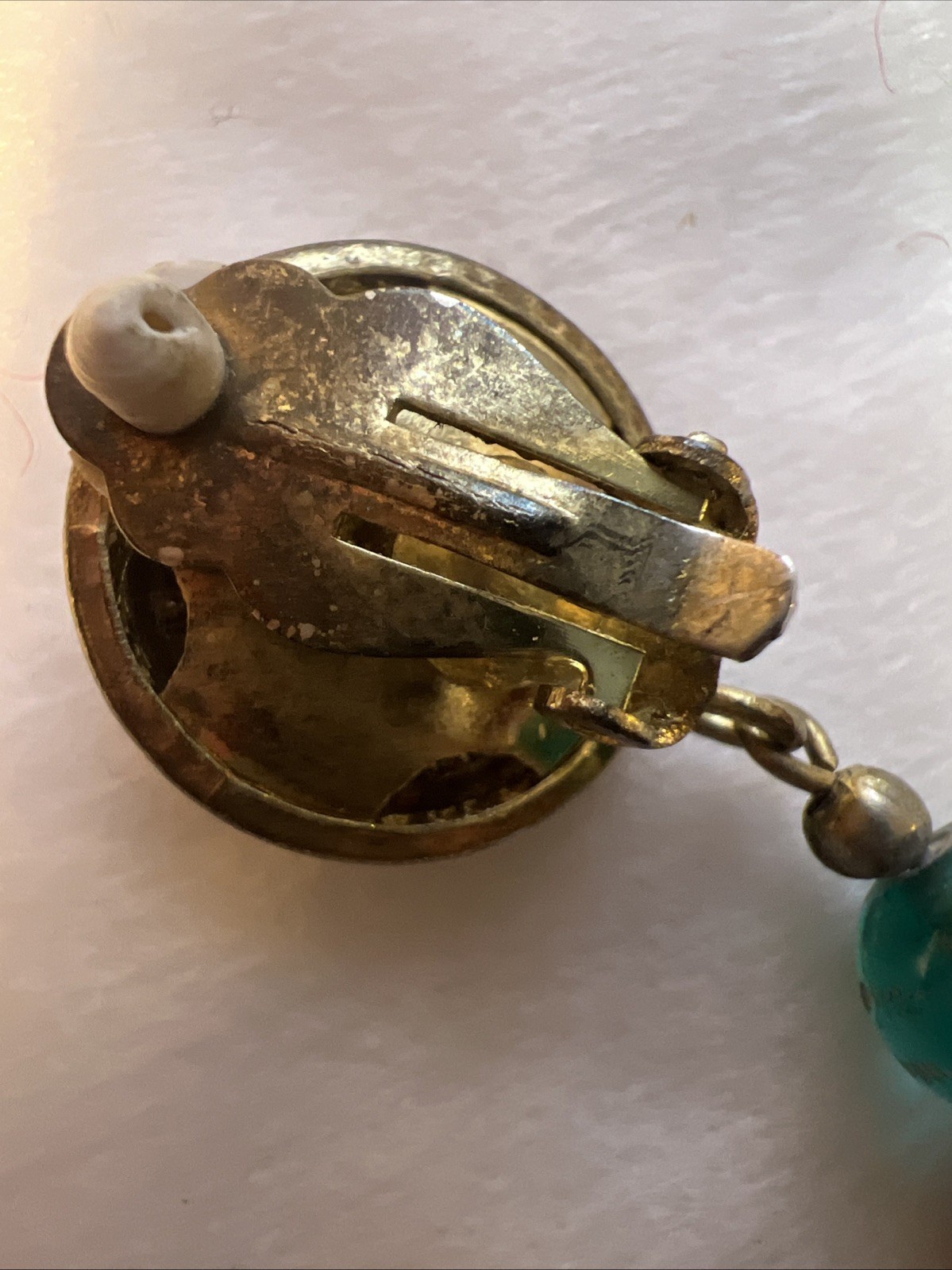 Vtg Egyptian Rev. Gripoix Poured Glass Brass Gold Red Green Runway Clip Earrings