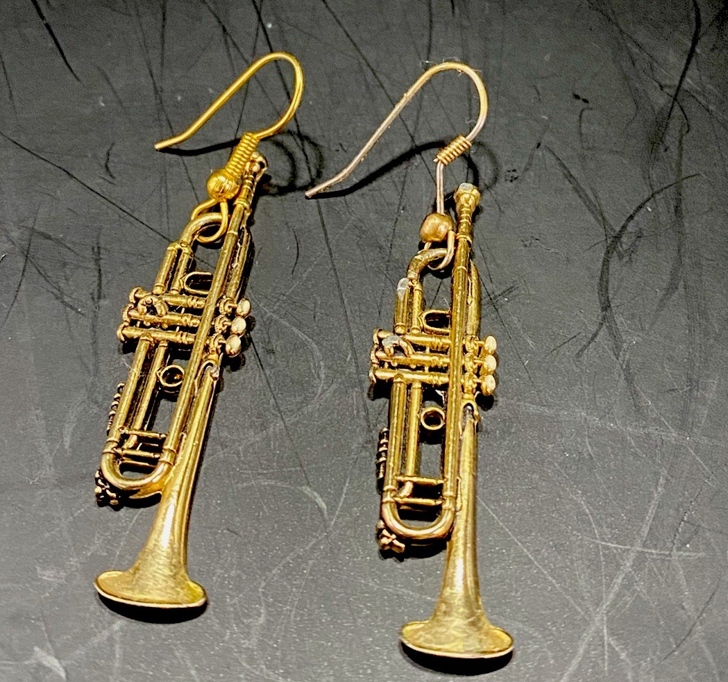 Vintage Trumpet Dangle Earrings Goldtone 2 “, Future Primitive USA Music Lover