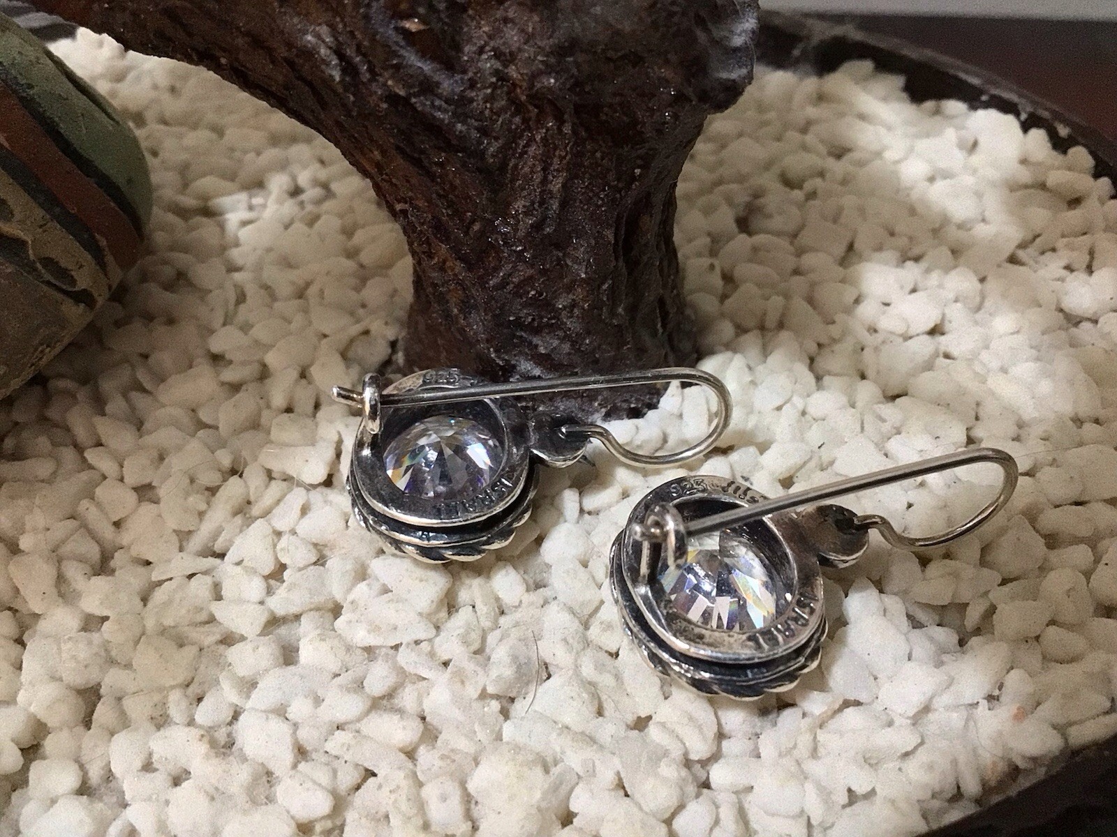 Didae Israel 925 Sterling Silver Oval Cubic Zirconia Clasp Hook Earrings EUC