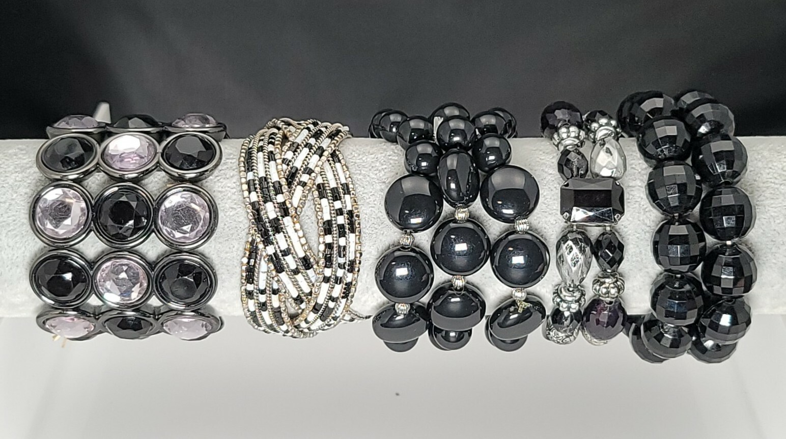 Lot Of 5 Vintage Black Chunky 6.5″ Bracelets Of Various Types