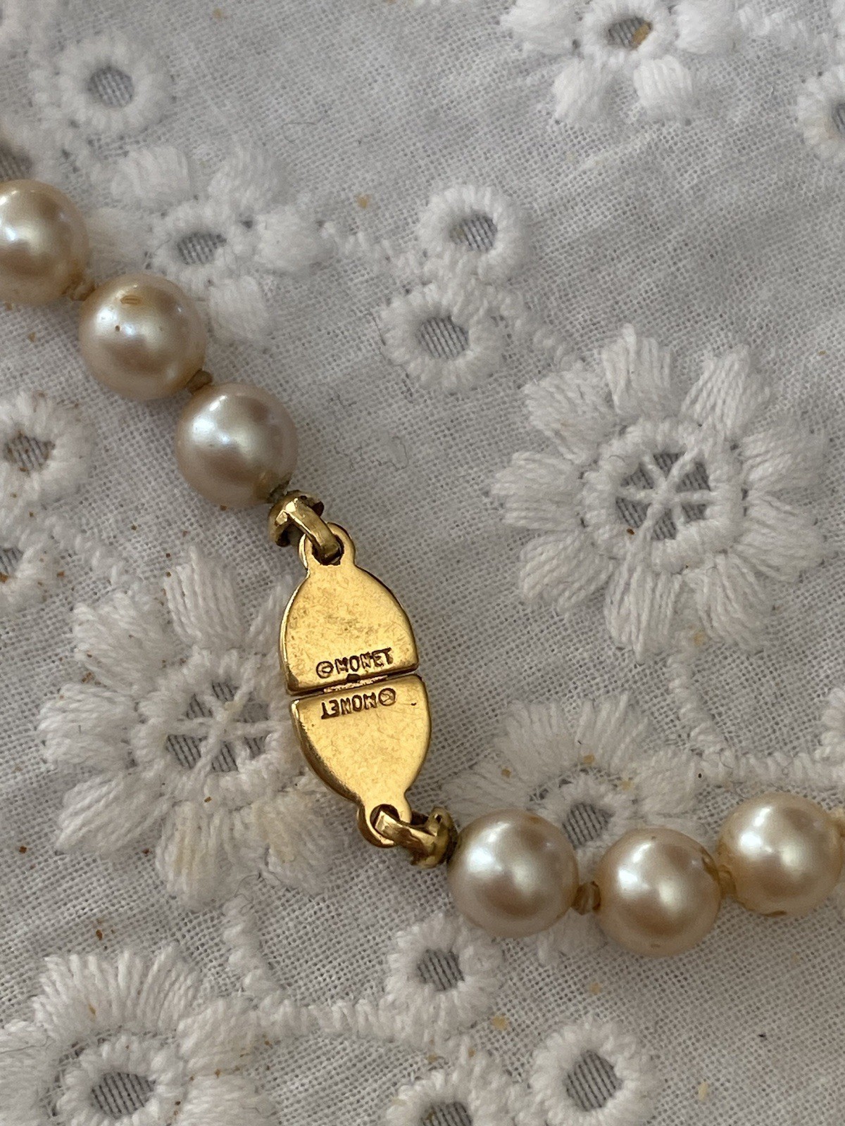 Vtg Monet Gold Tone Cream Champagne Knotted Faux Pearl Necklace 19 1/2 inches