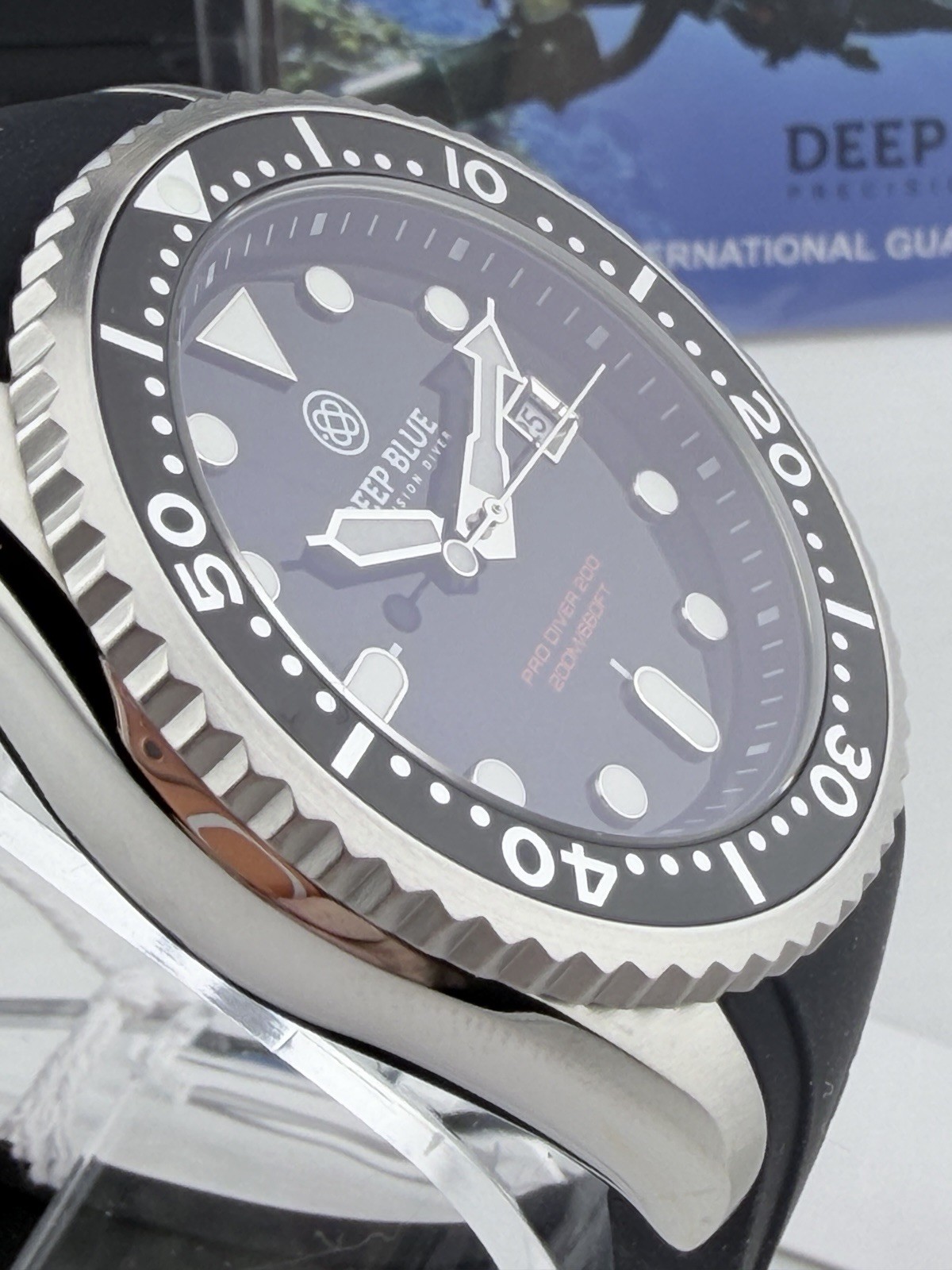 Deep Blue Pro Diver 200 Quartz 200M Sapphire Crystal Box Papers Complete Set