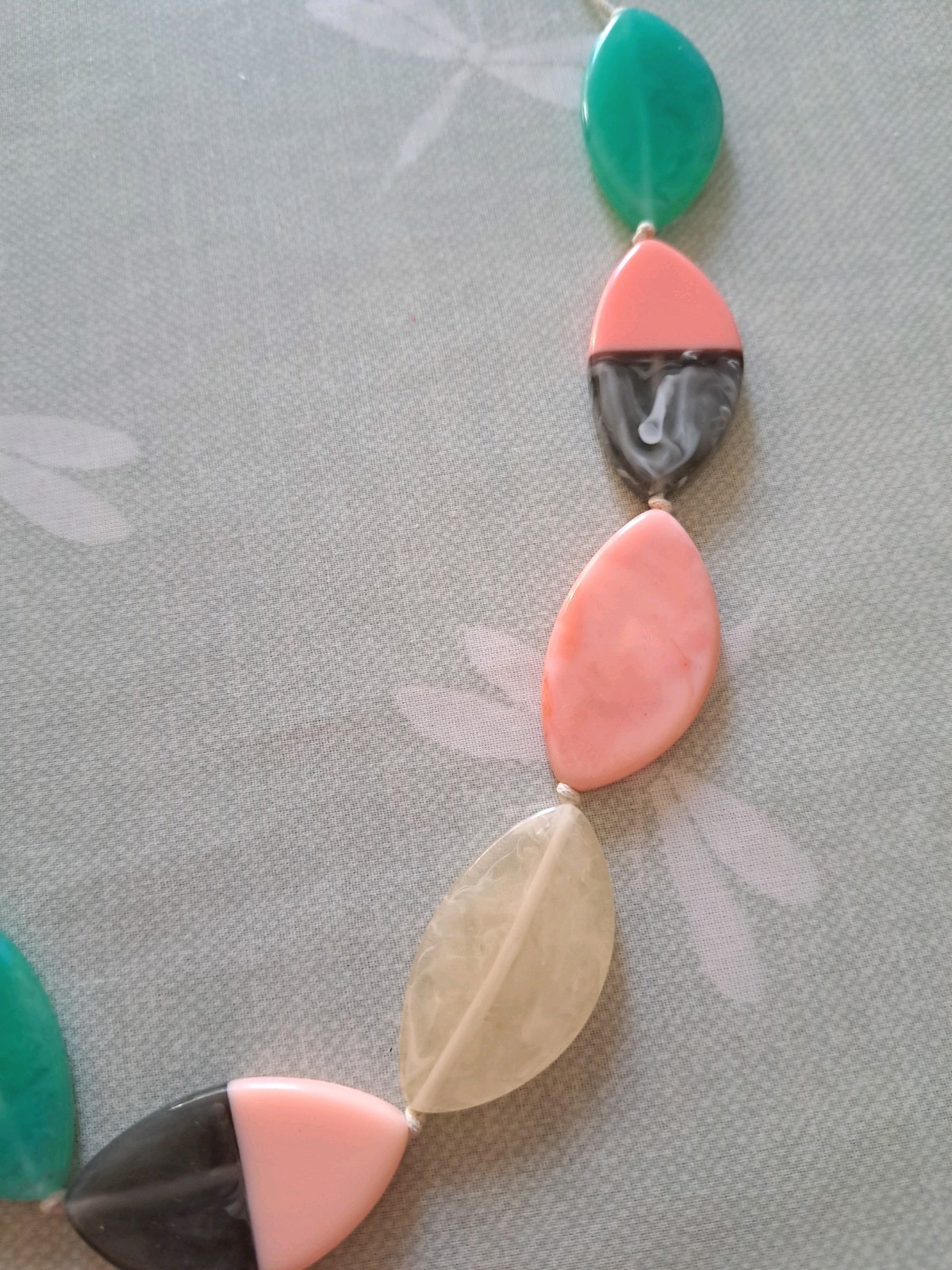 M&S Pastel Statement Necklace Pink Tones Oval Flat Beads 36cm Long Adjustable