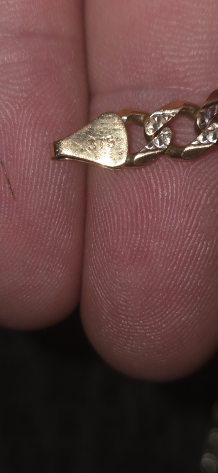 9ct two toned gold italian figaro bracelet with lobster claw clasp