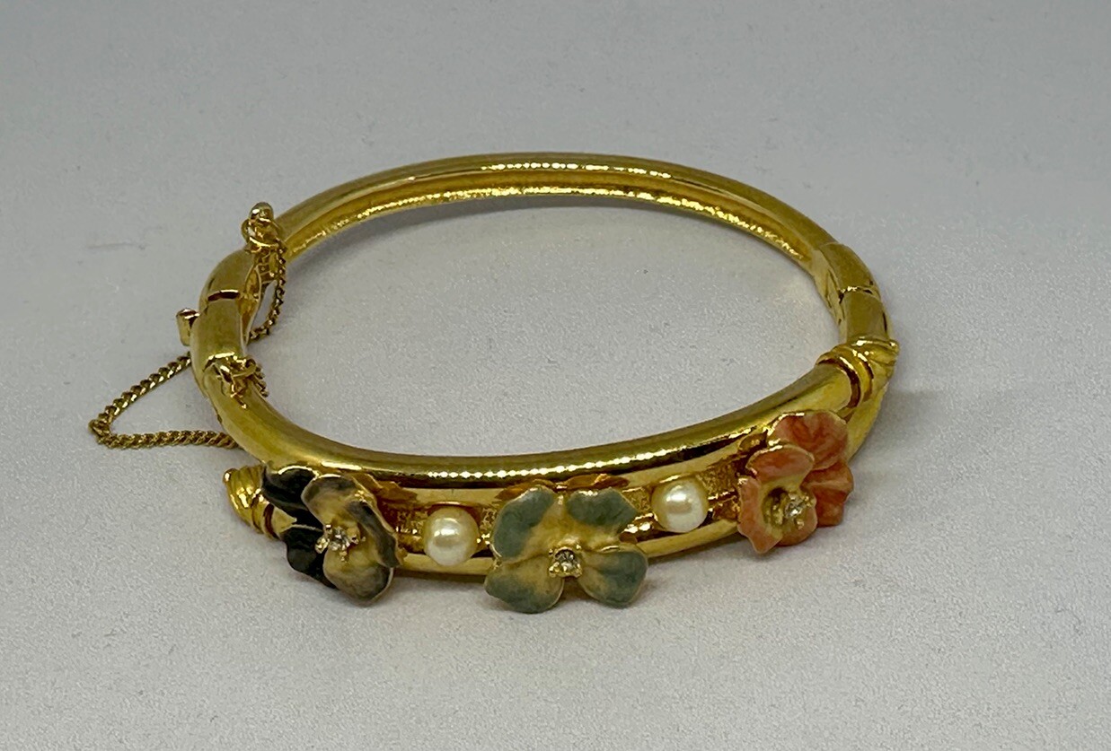 Vintage Joan Rivers Flower Bangle Bracelet Pearl Gold Tone With Safety Chain