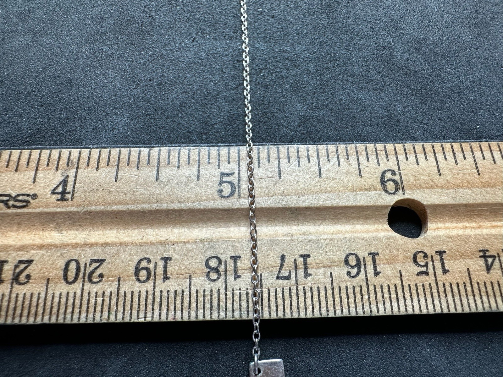 2.82g Vintage Sterling Silver 925 Bar Pendant Necklace Color 18 in