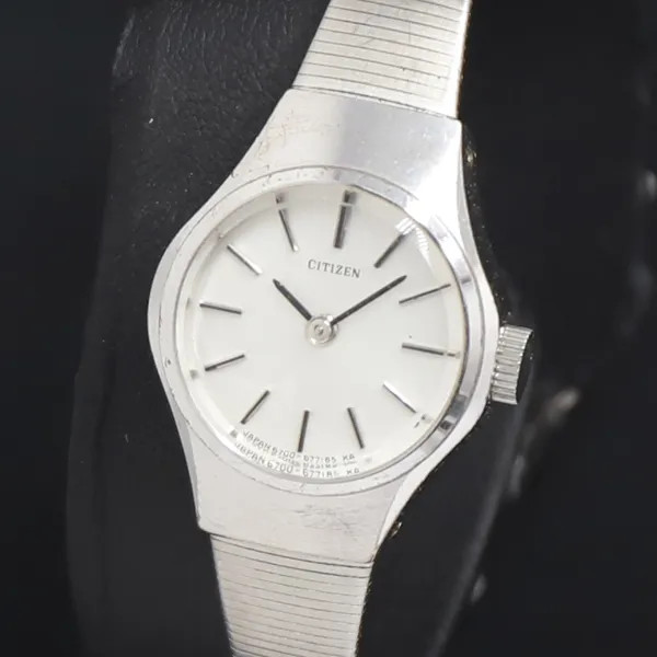 Working, manual-winding Citizen watch, excellent condition, 4-676033, silver dia