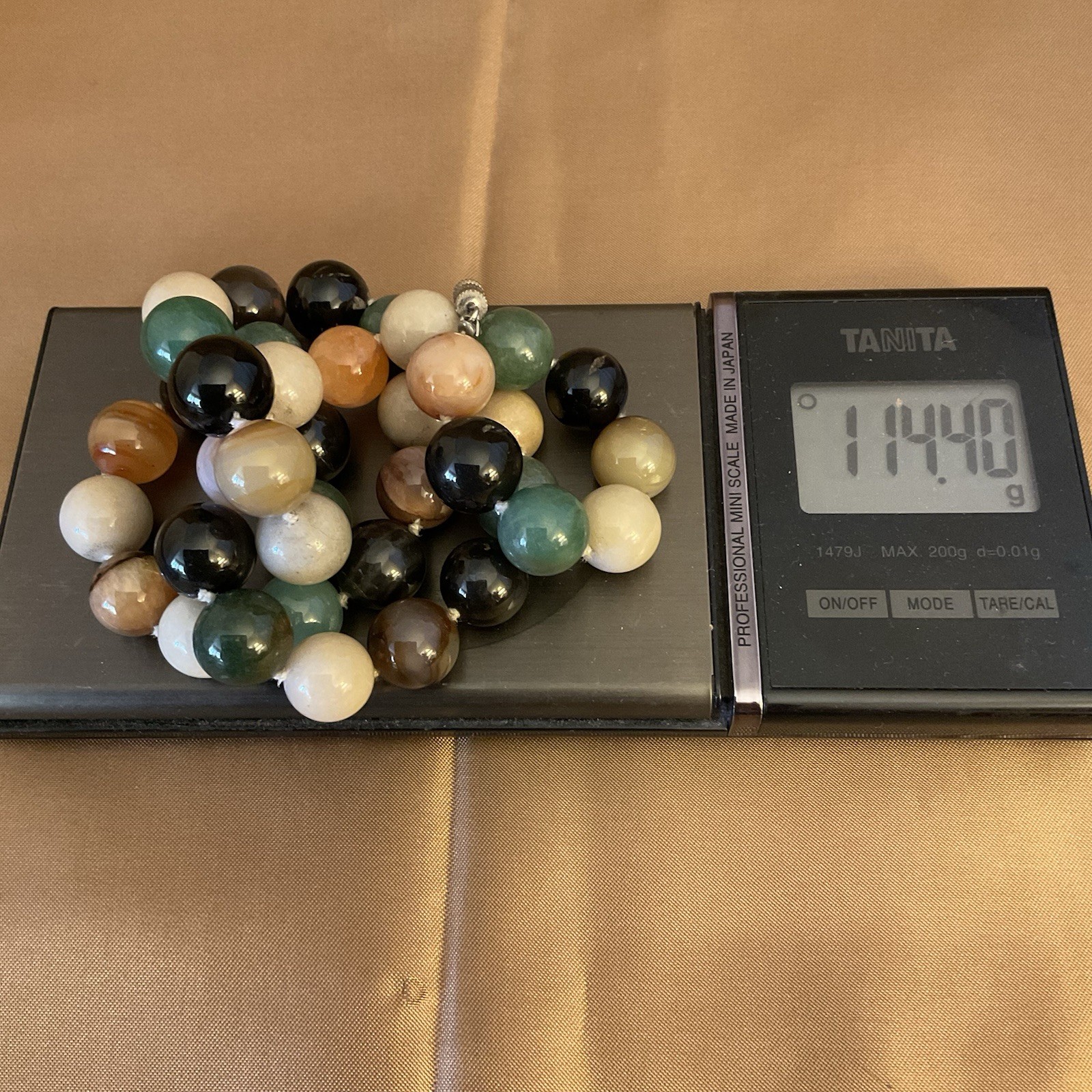 VTG Multicolored Agate Hand Knotted Round Beads Necklace Screw Clasp 22”L, 114g