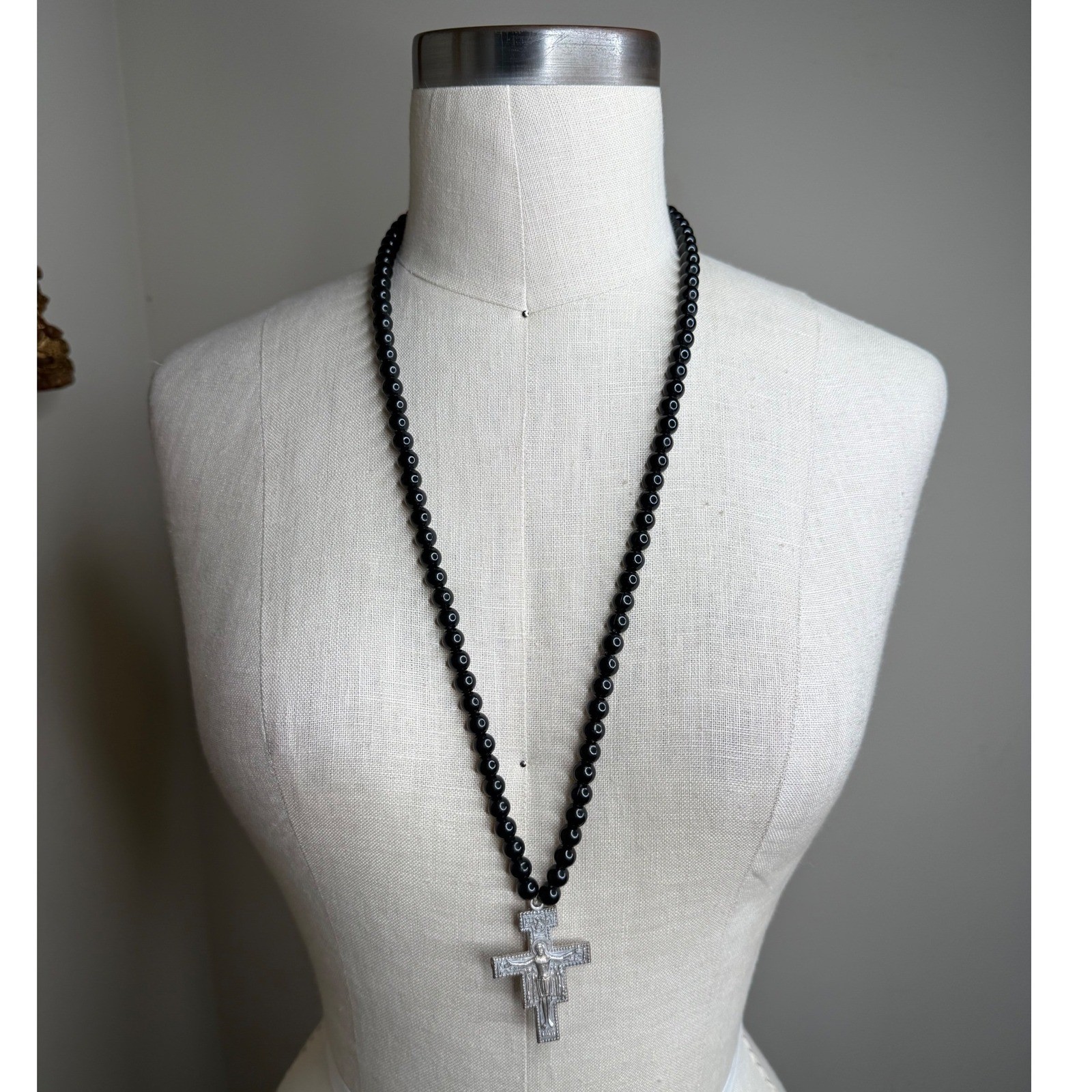 Unbranded Rosary Crucifix Necklace Black Beaded Silver Cross Pendant Unisex OS