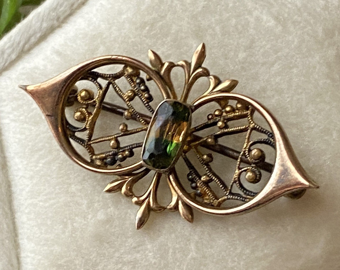 Antique Nouveau GF Rare Tri-colored Green Stone C-Clasp Brooch Pin Mourning