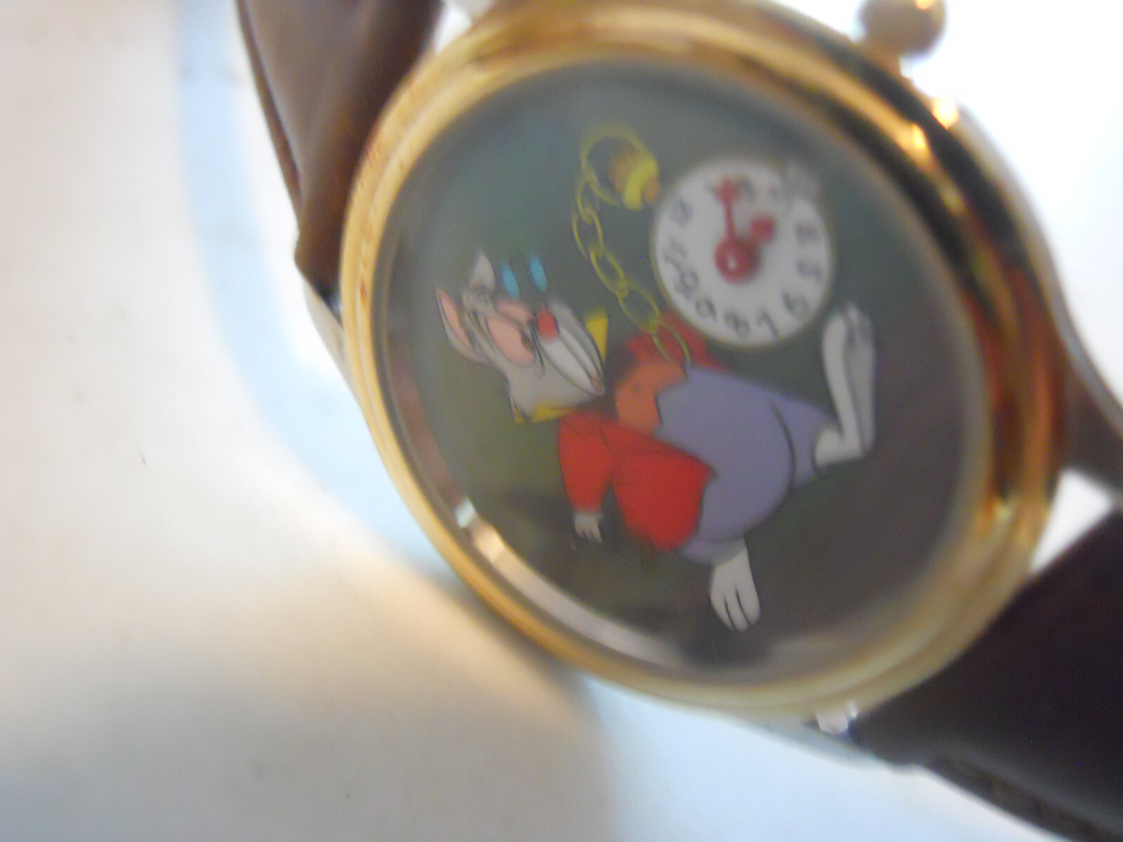 Alice in wonderland men’s leather band.Analog,Quartz & battery watch.3602/7500