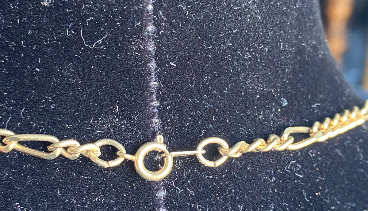 Vintage Gold Tone Flat Figaro Link Chain Necklace Lobster Clasp