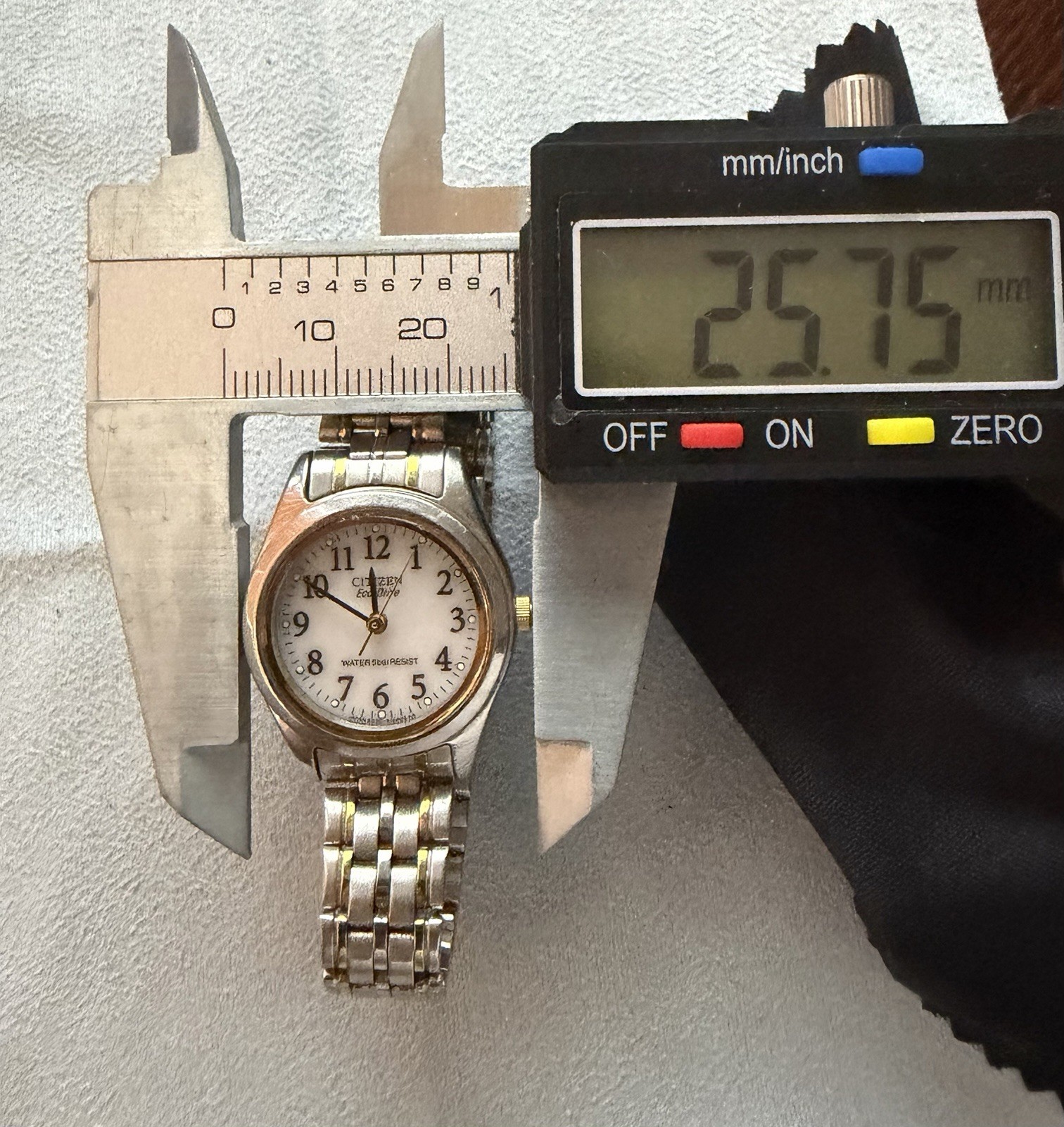 Citizen Eco Drive Ladies Watch Two Tone Silver Gold E030-L20484 TA