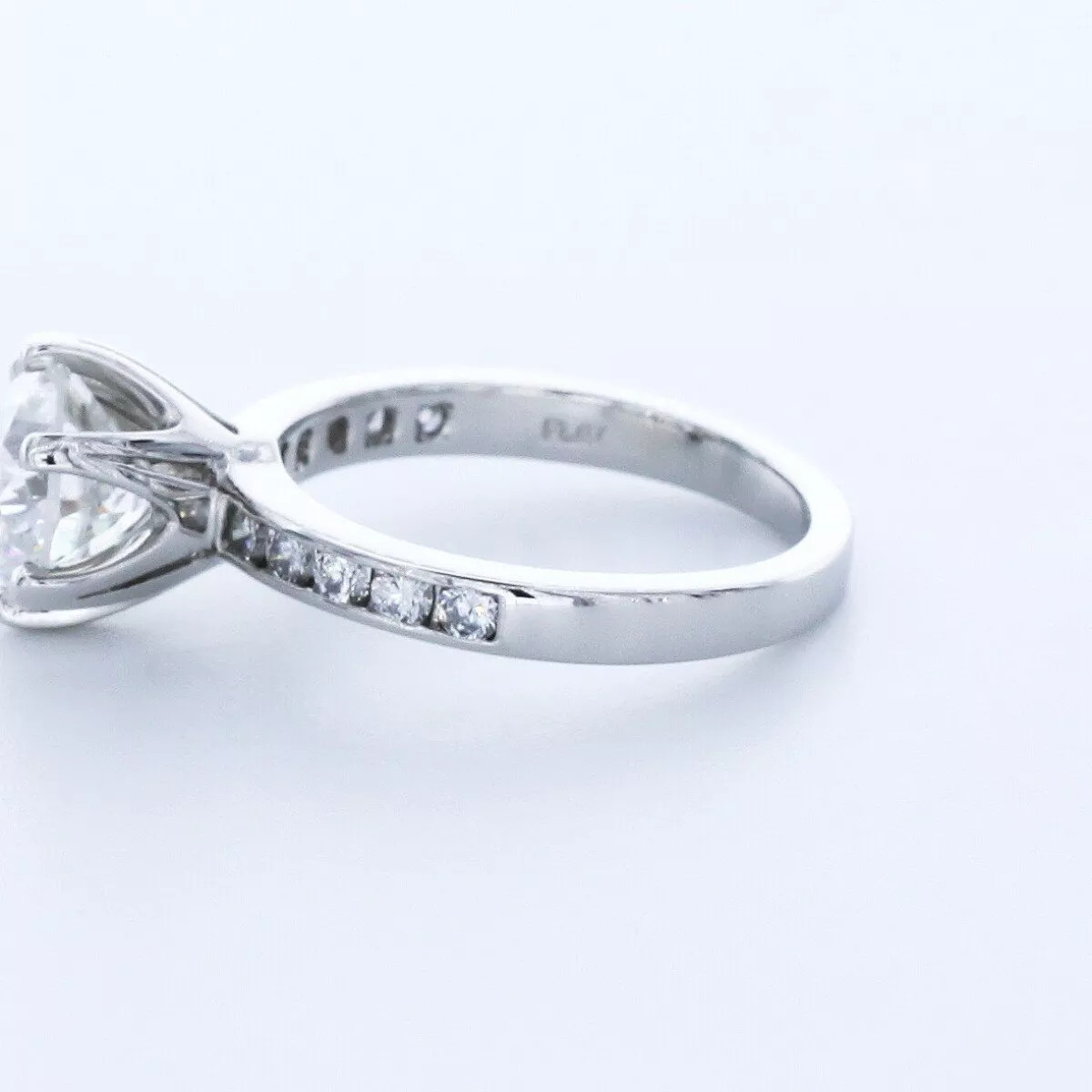 Engagement Ring Platinum Classic 2.52 Carat Round Lab-Grown Diamond H VS1