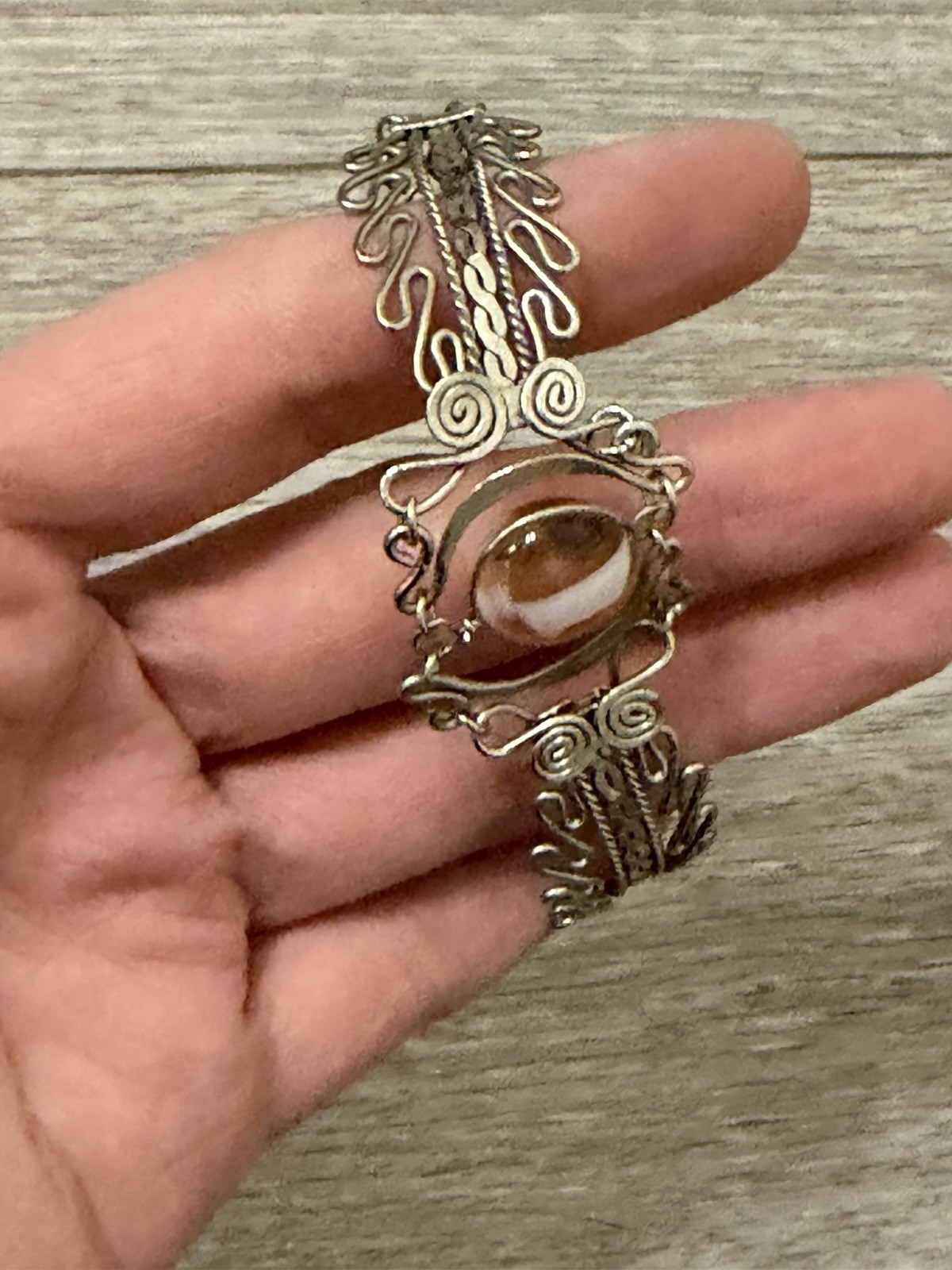 Silver Tone Wire Wrap Cable Chain Bracelet Round Brown & White Stone, 7in