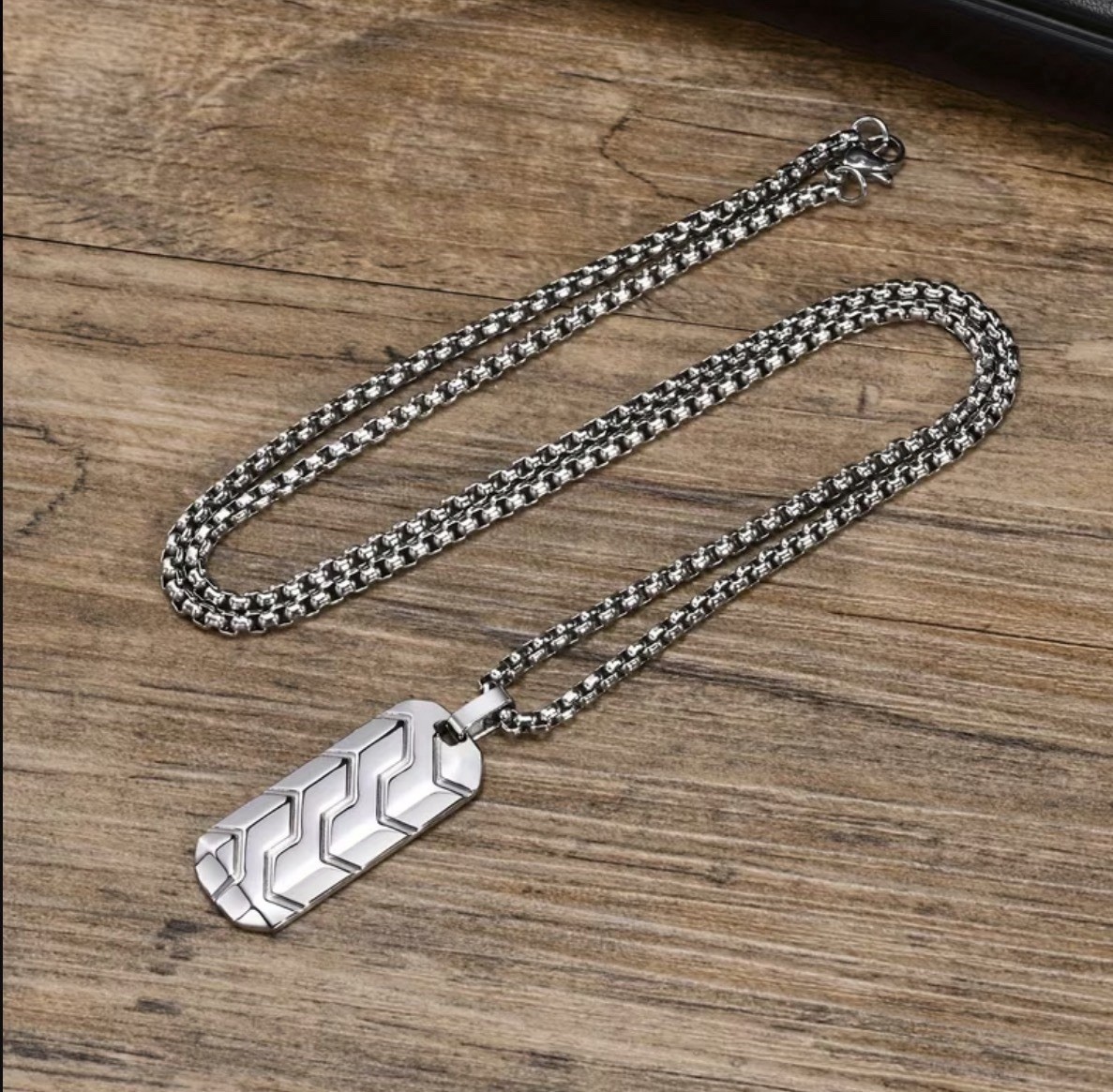 Men’s Silver Stainless Steel Necklace with Geometric Pattern, 60cm.