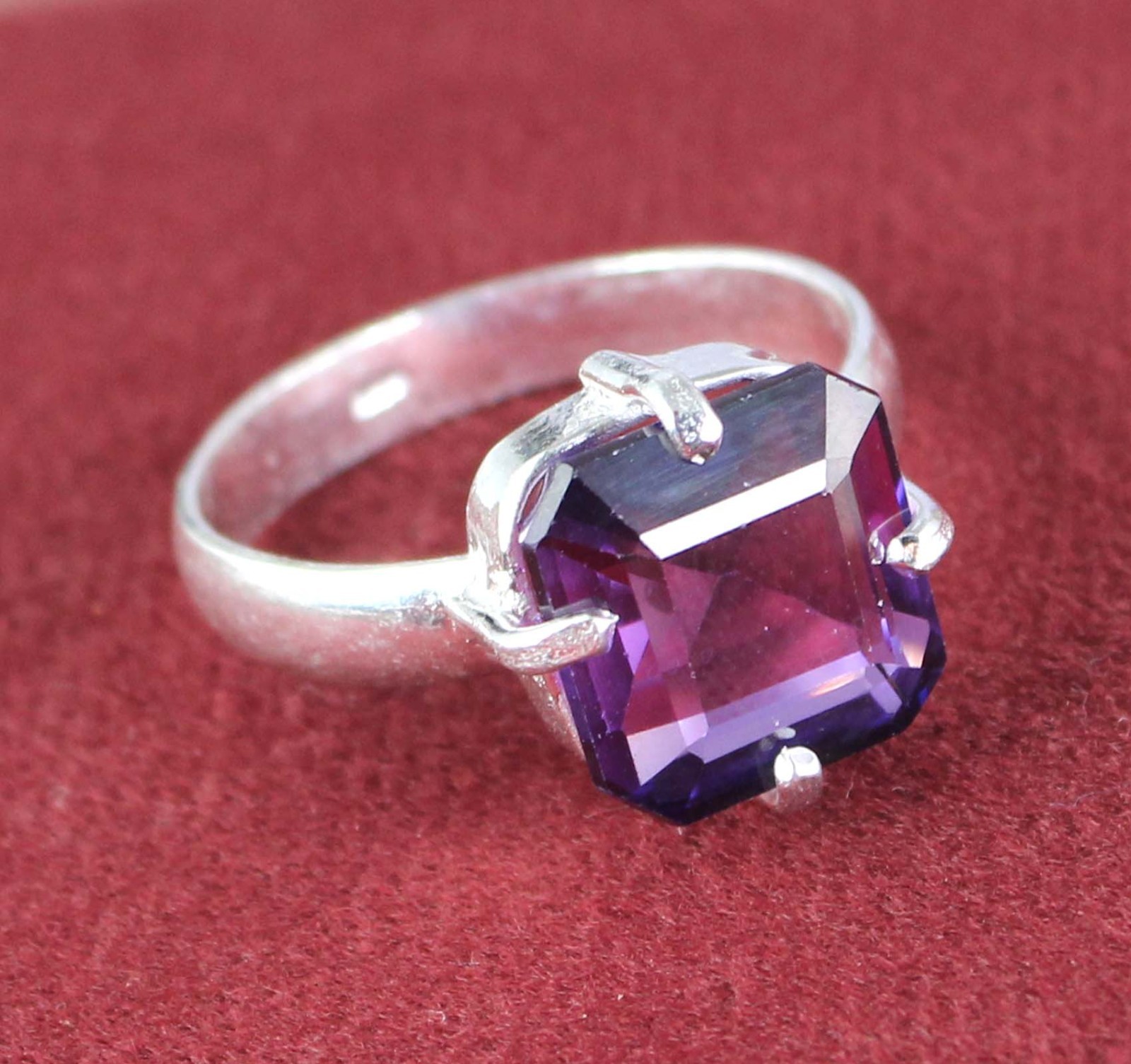Natural 8.05 Ct Octagon Boysenberry Sapphire Gemstone Ring Free Certification