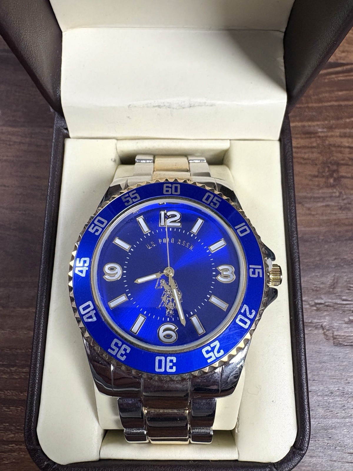 U.S. POLO ASSN. Men’s Watch Silver & Gold Band With Blue Face Brand New In Box