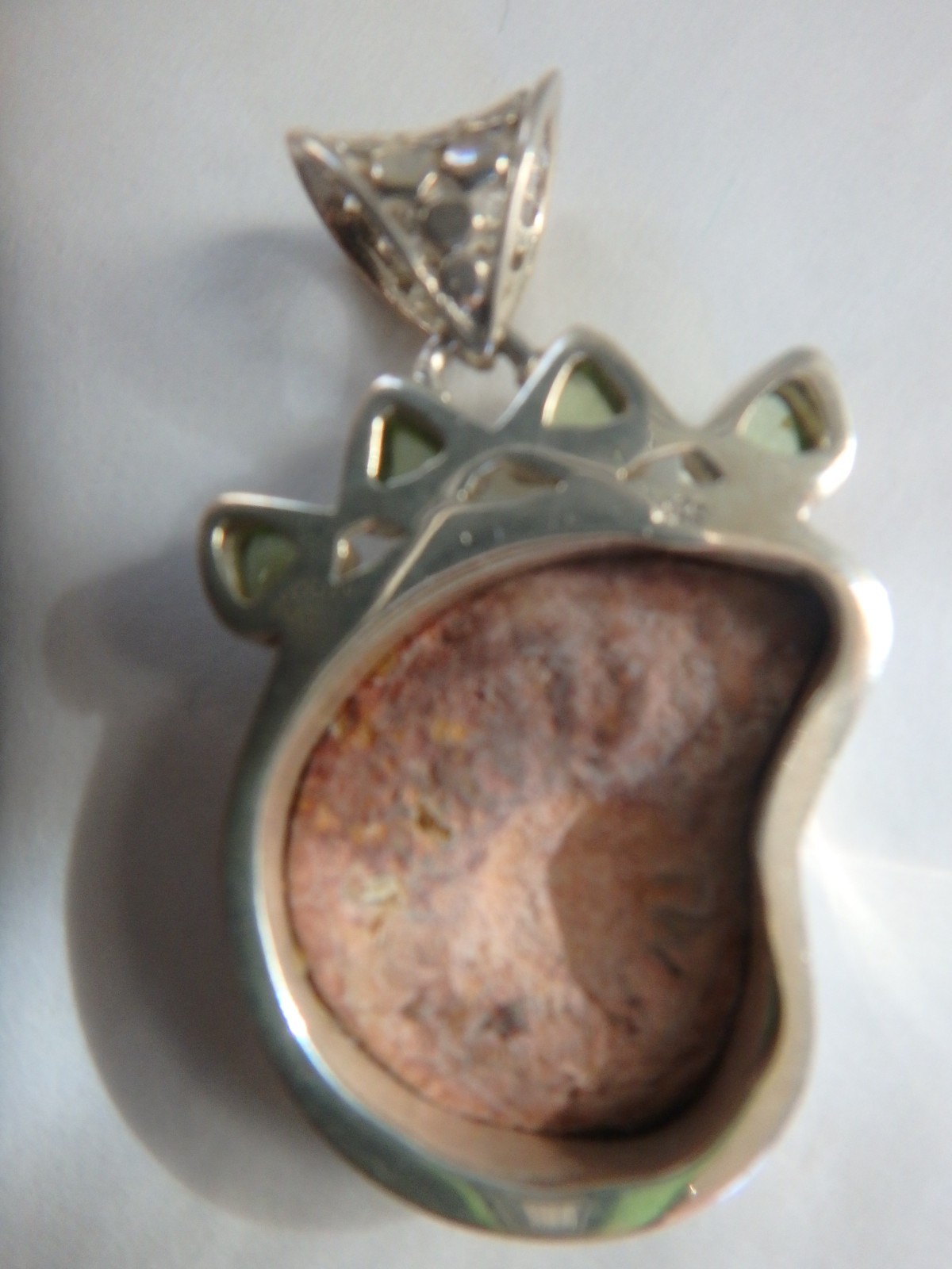 Pendant 925 Sterling Pendant Ammonite Fossil & Peridot 12.5 grams