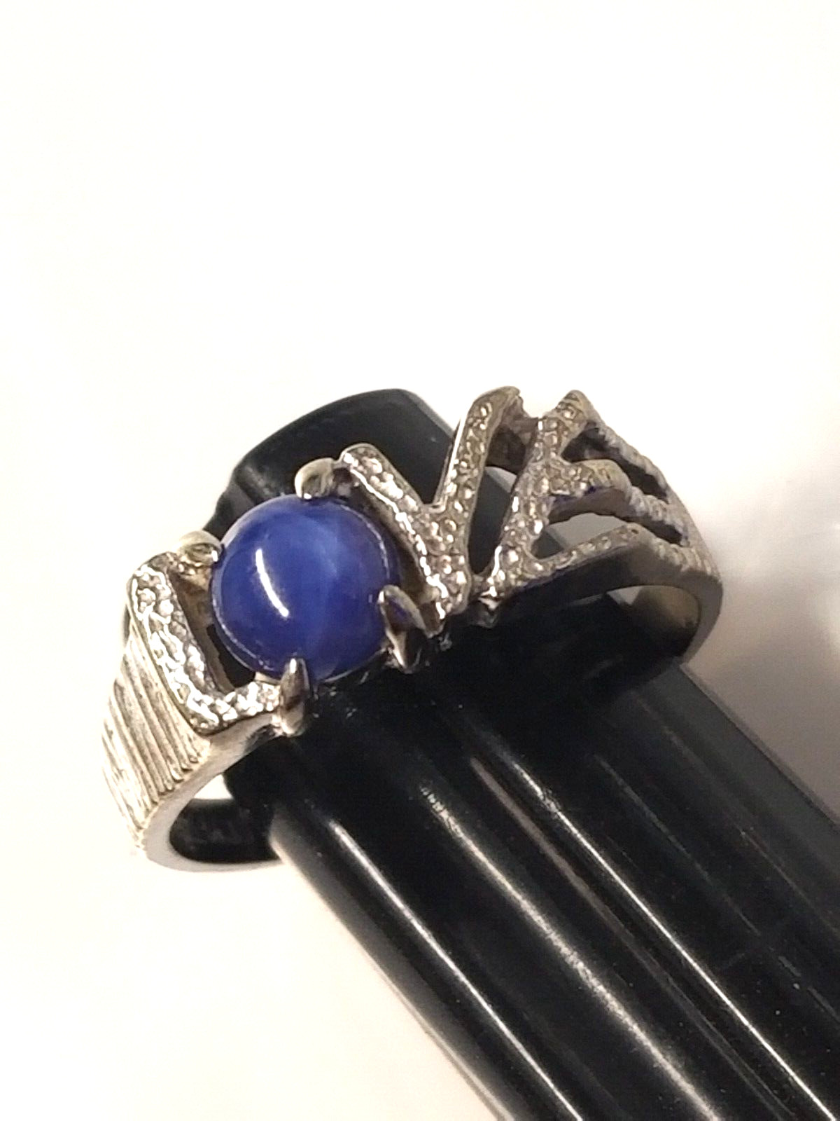 10k White Gold “LOVE” Blue Star Sapphire Ring sz 6 – 2.4 grams