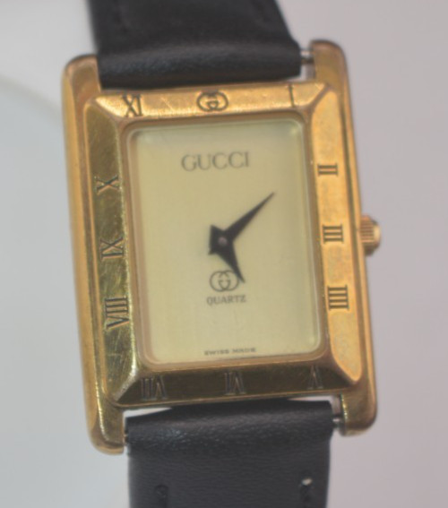 VTG Gucci 4200L Ladies Quartz Gold Plated Watch Runs Great New Band GUARANTEE