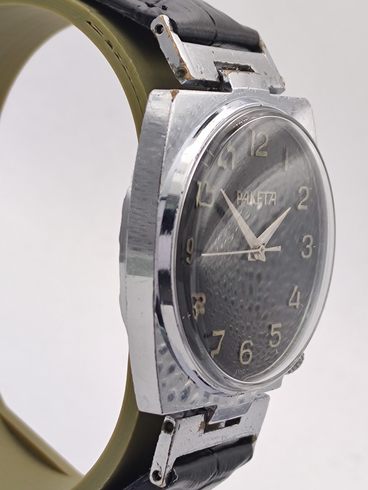 Raketa 2609 Canister Soviet Vintage Mechanical Wristwatch USSR Serviced Watch